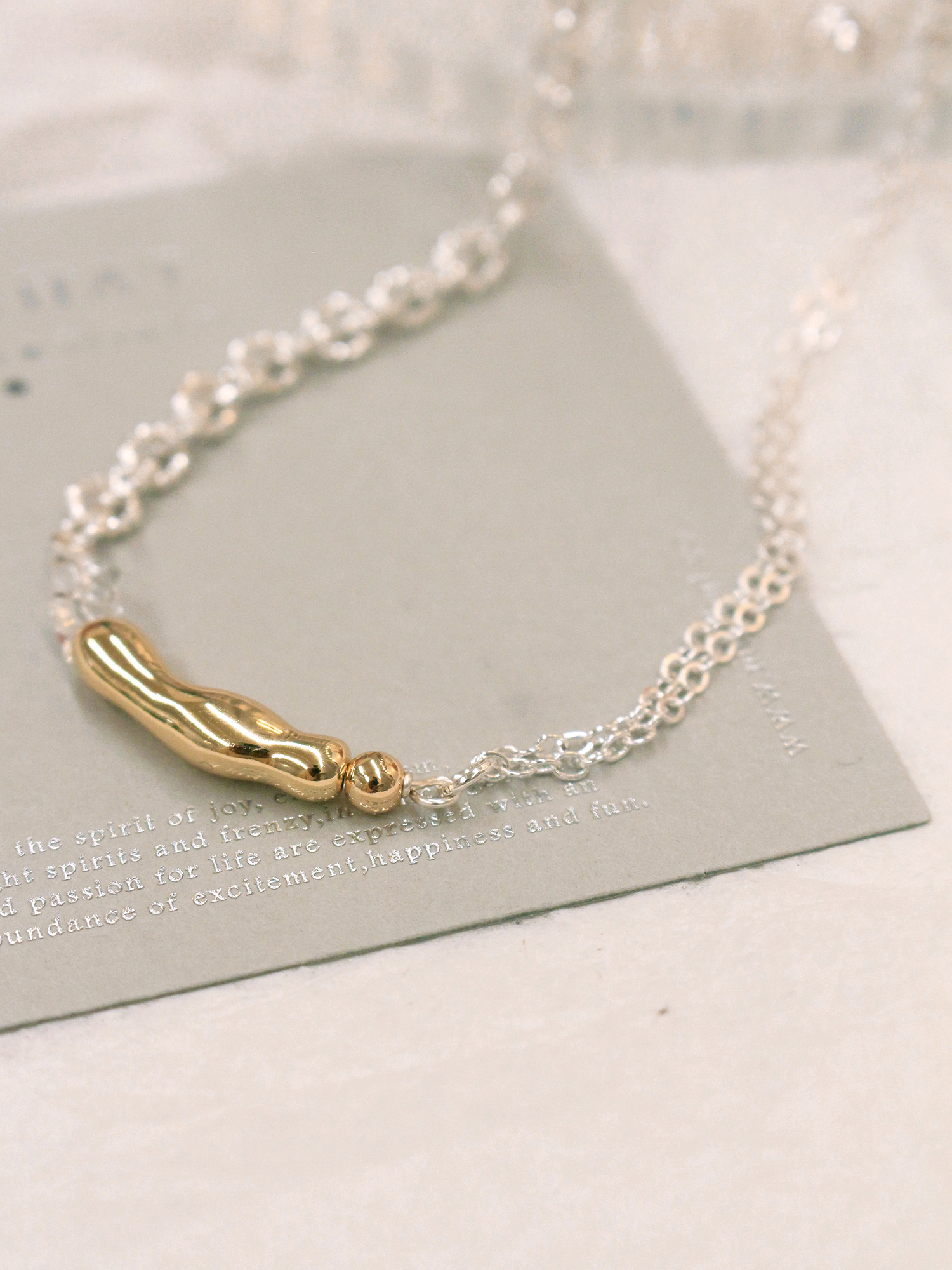 未來預判。MUCHAT手作14KGP幾何扭結金管項鍊