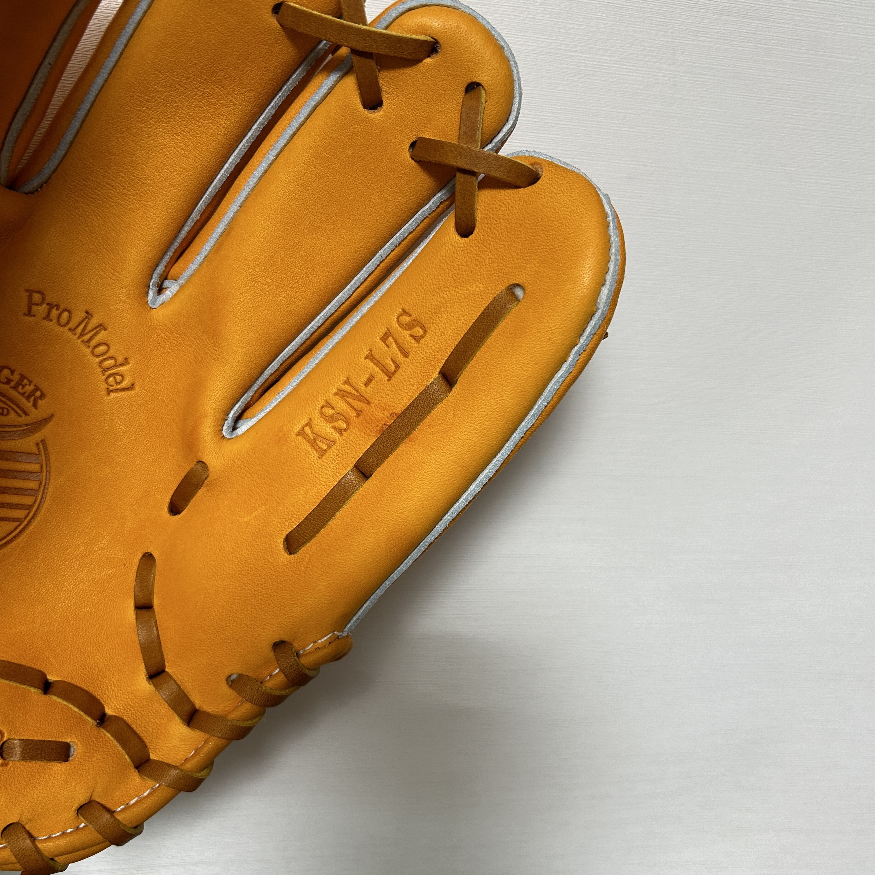 Slugger KSN-L7S 軟式 久保田運動具店 軟式 久保田スラッガー 内野手用 KSN-L7S [右