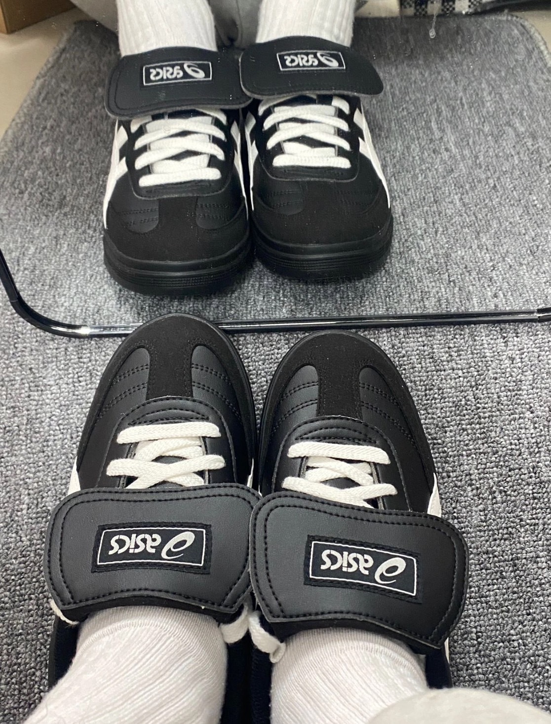 ASICS 亞瑟士 AARON 2.0 黑色 黑白色 學院風 皮革 翻蓋 復古 德訓鞋 1203A720-001/預購