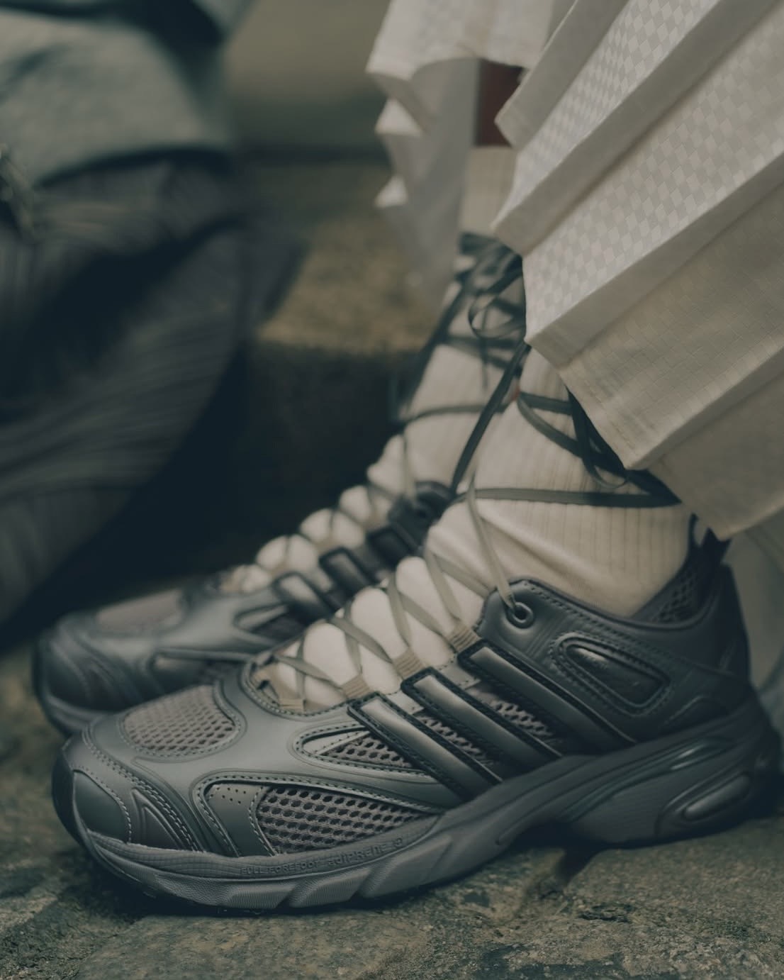 【Focus Store】預購 Taqwa Bint Ali x Adidas Wmns Adistar Pose "Iron Metallic" 鐵灰金屬 IH8562