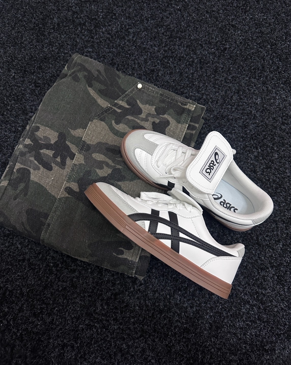 ASICS AARON 2.0 白黑色 白色 學院風 皮革 翻蓋 焦糖底 復古 德訓鞋 1203A720-100/預購