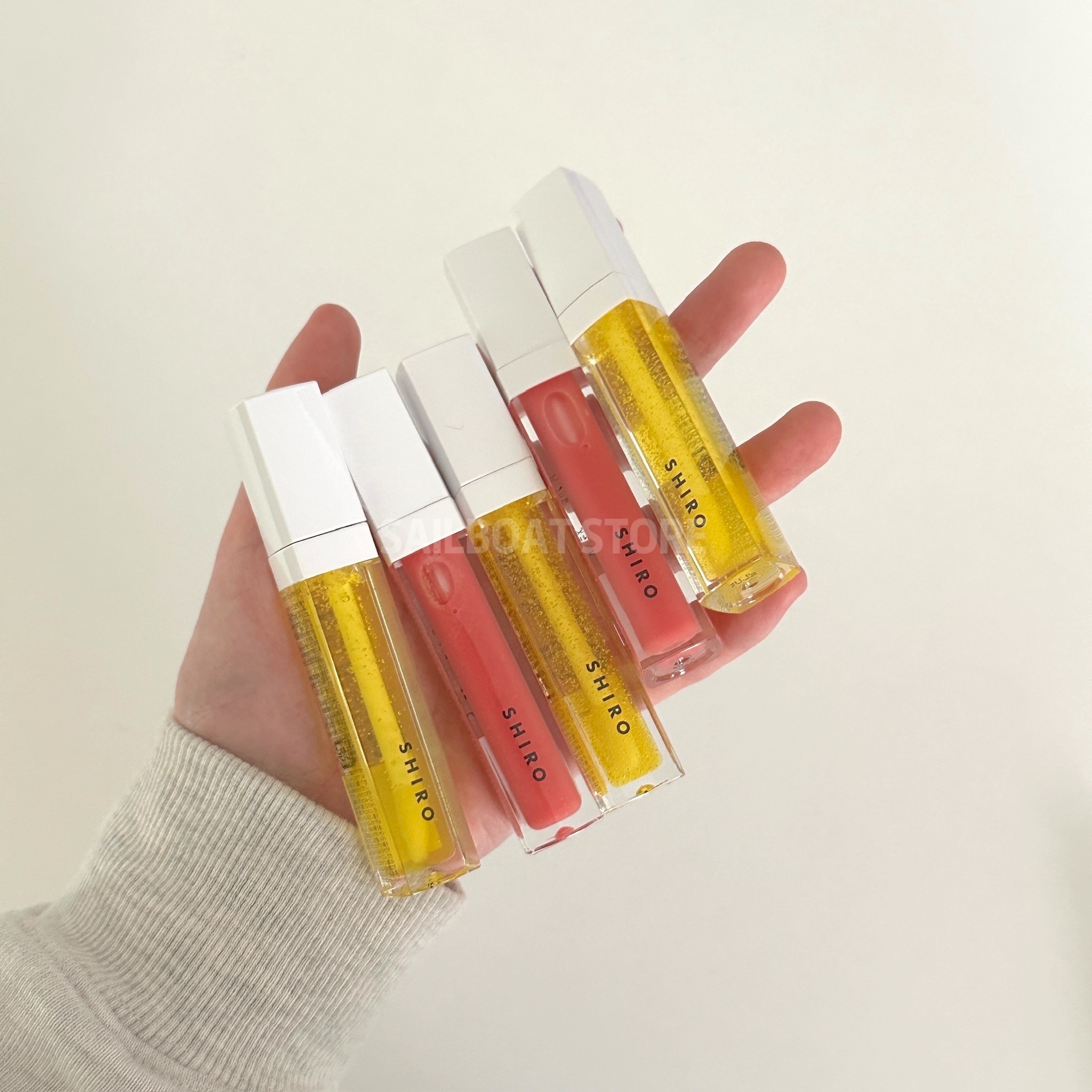 #現貨供應 SHIRO ESSENCE LIP 潤唇精華 5g