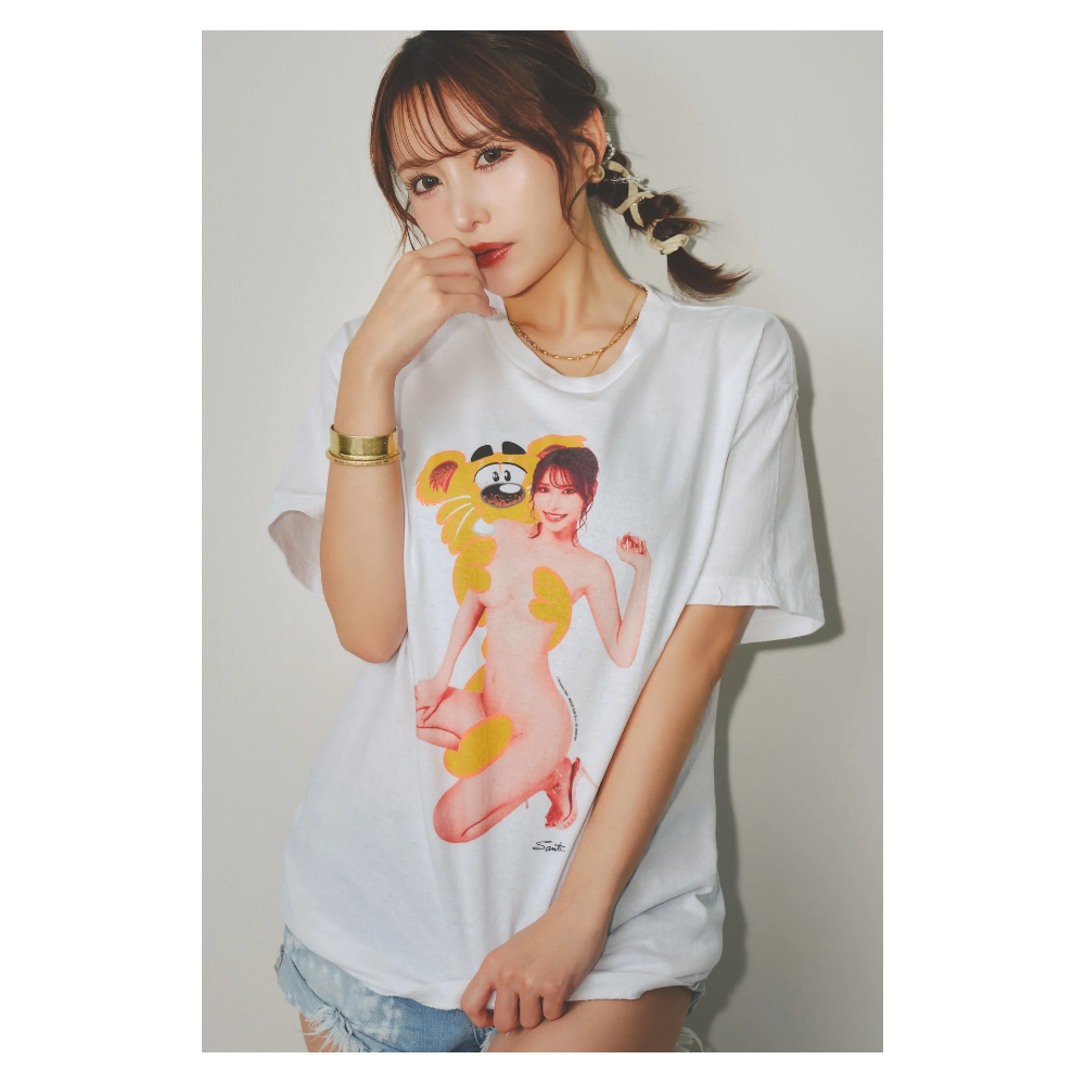 伊藤舞雪 SANTAGIRLS Tシャツ TEE