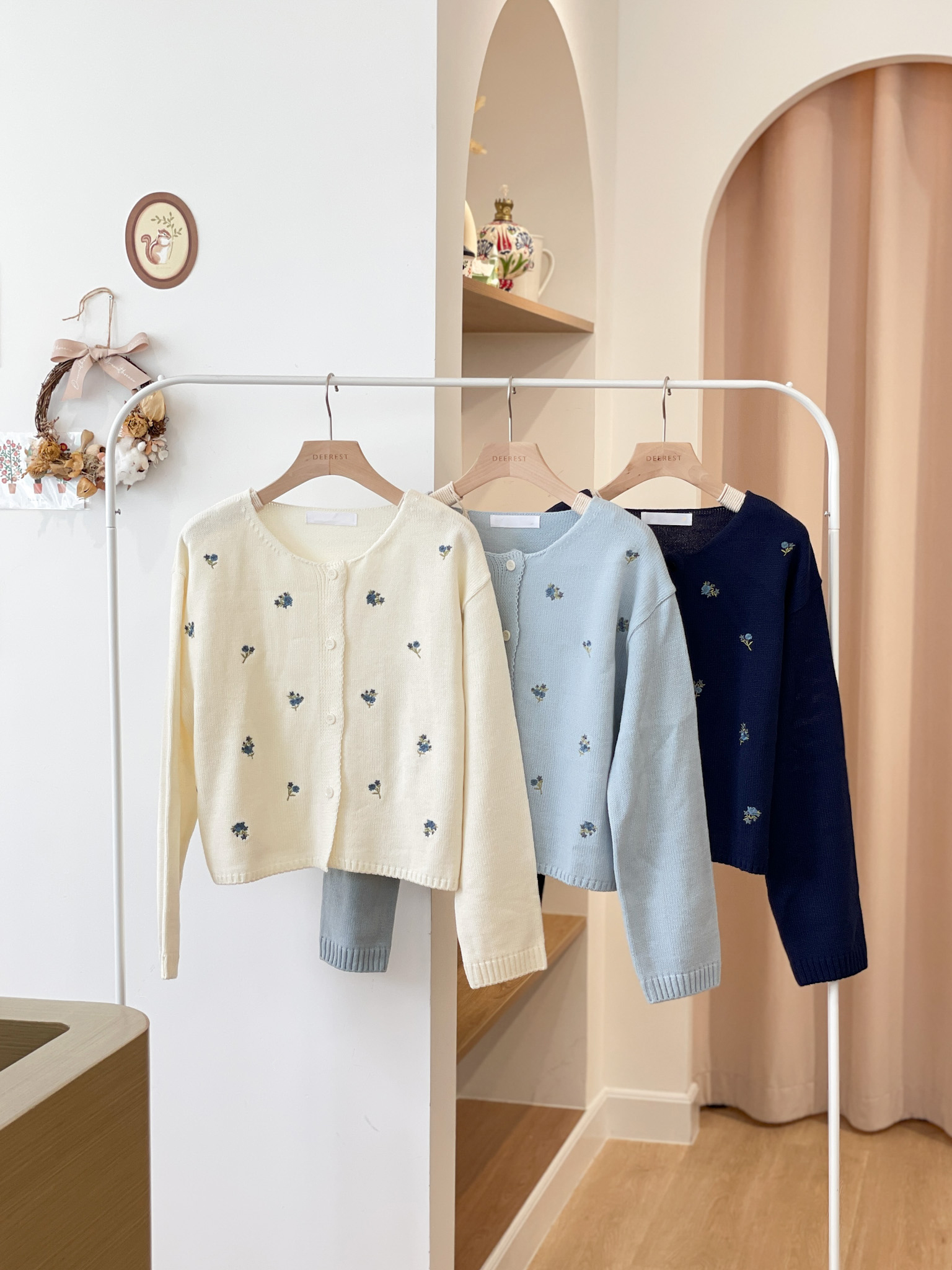 JK227 Garden of Eden Cardigan