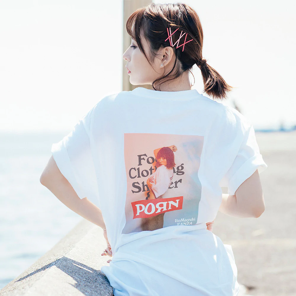 伊藤舞雪 FOOD CLOTHING SHELTER & PORN シリーズ Tシャツ TEE