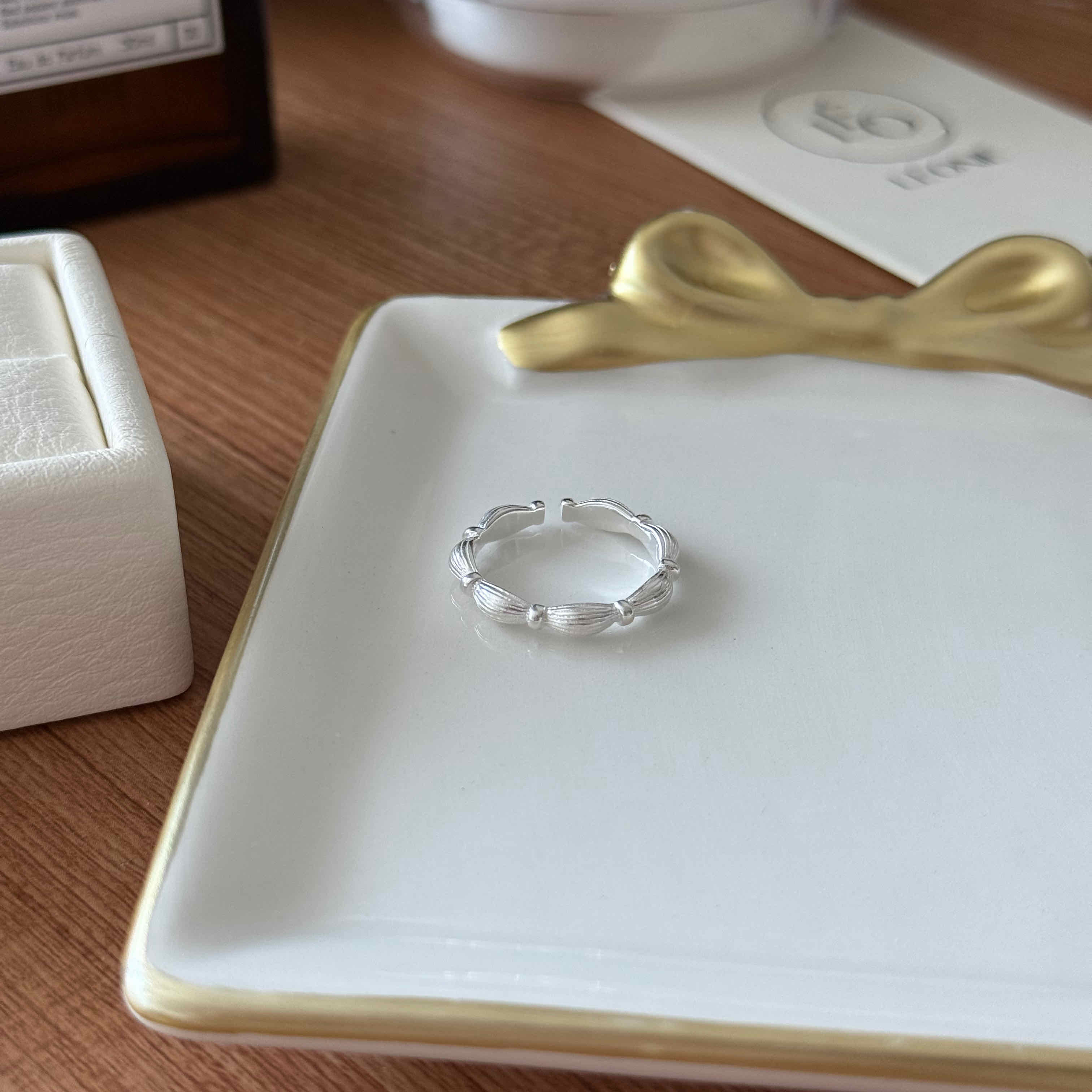 🇰🇷925 silver 線條波提開口戒