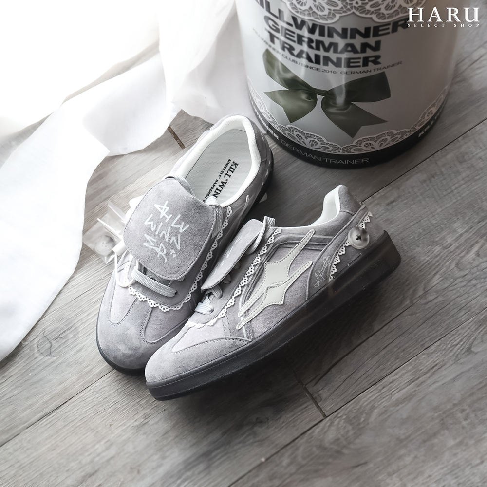 買鞋送禮物 張員瑛同款 Killwinner 蕾絲緞帶 德訓鞋 芭蕾舞鞋 蝴蝶結 岩石灰 紅絲絨 KWDX240403 KWDX240201