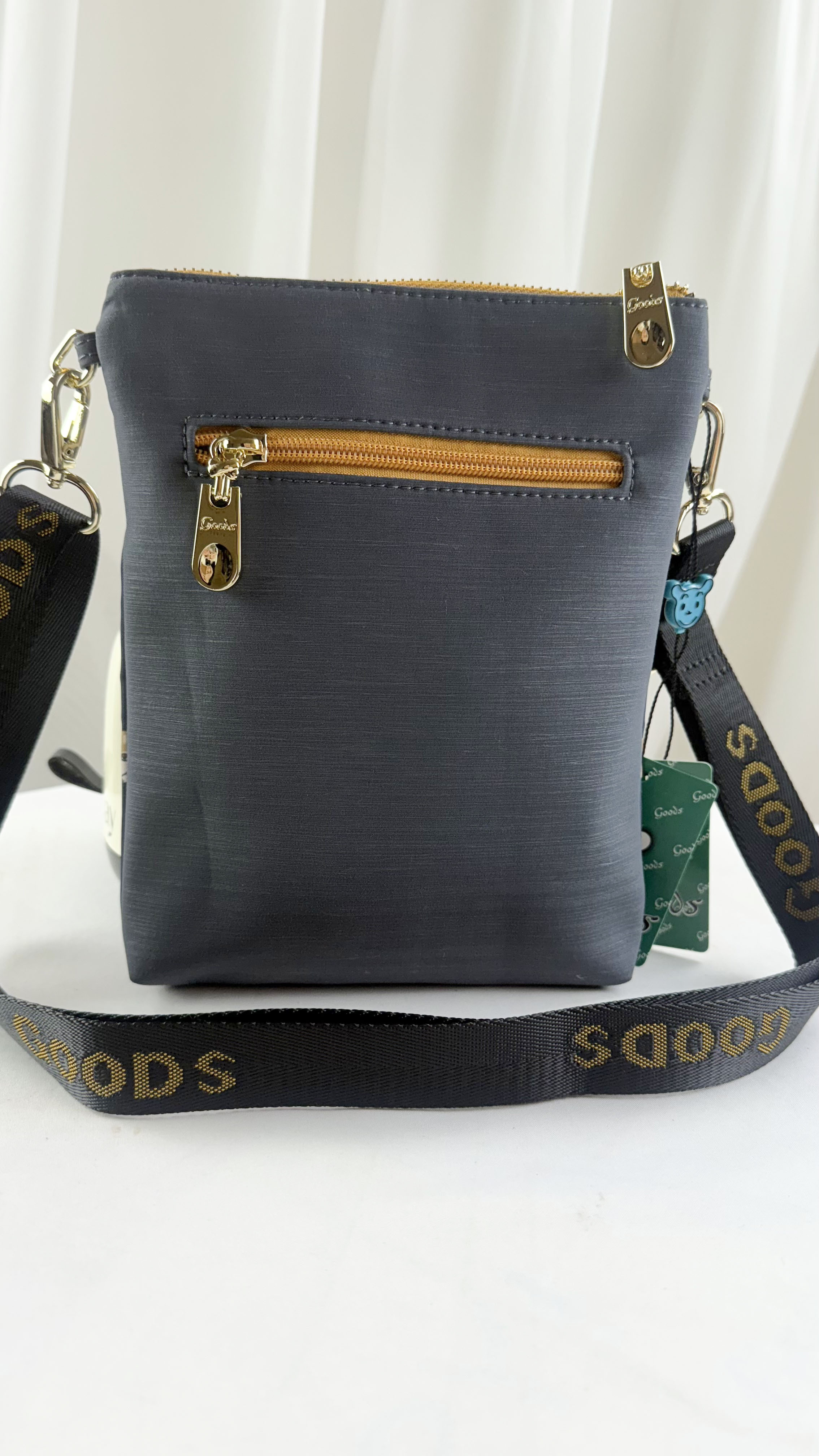 GOODS 灰狗狗拼色防潑水單層手機側背包  #2231