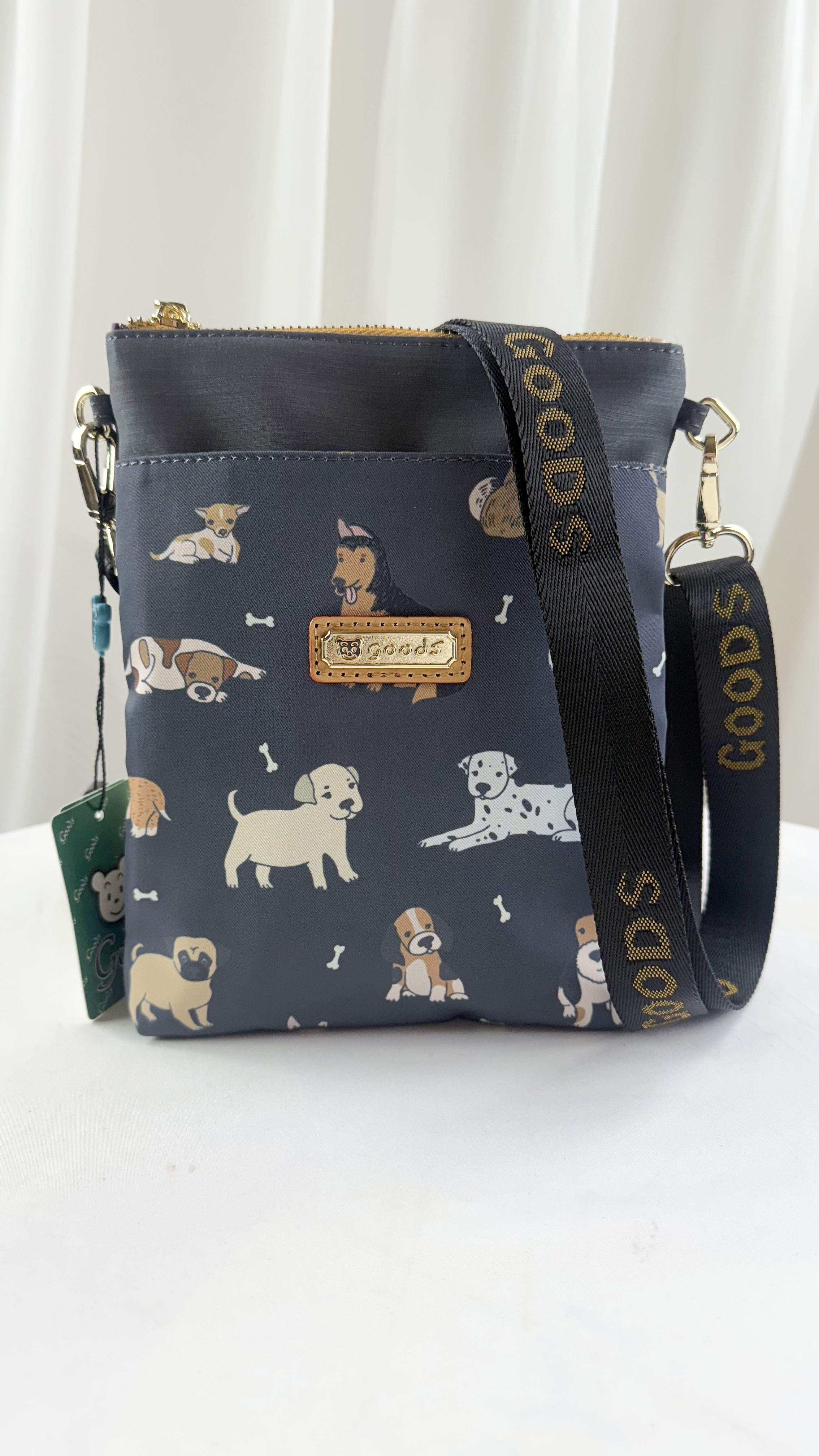 GOODS 灰狗狗拼色防潑水單層手機側背包  #2231