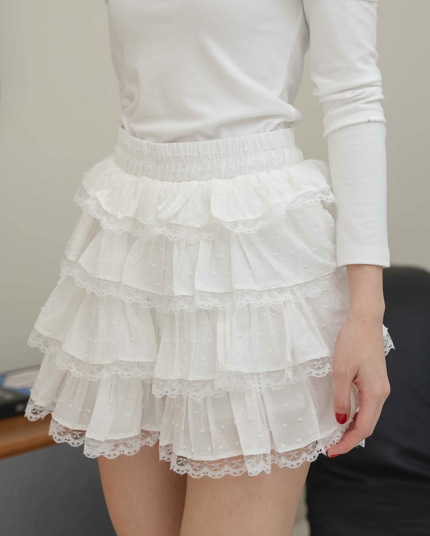 Kimmame - Swan Lace 半截蛋糕短裙