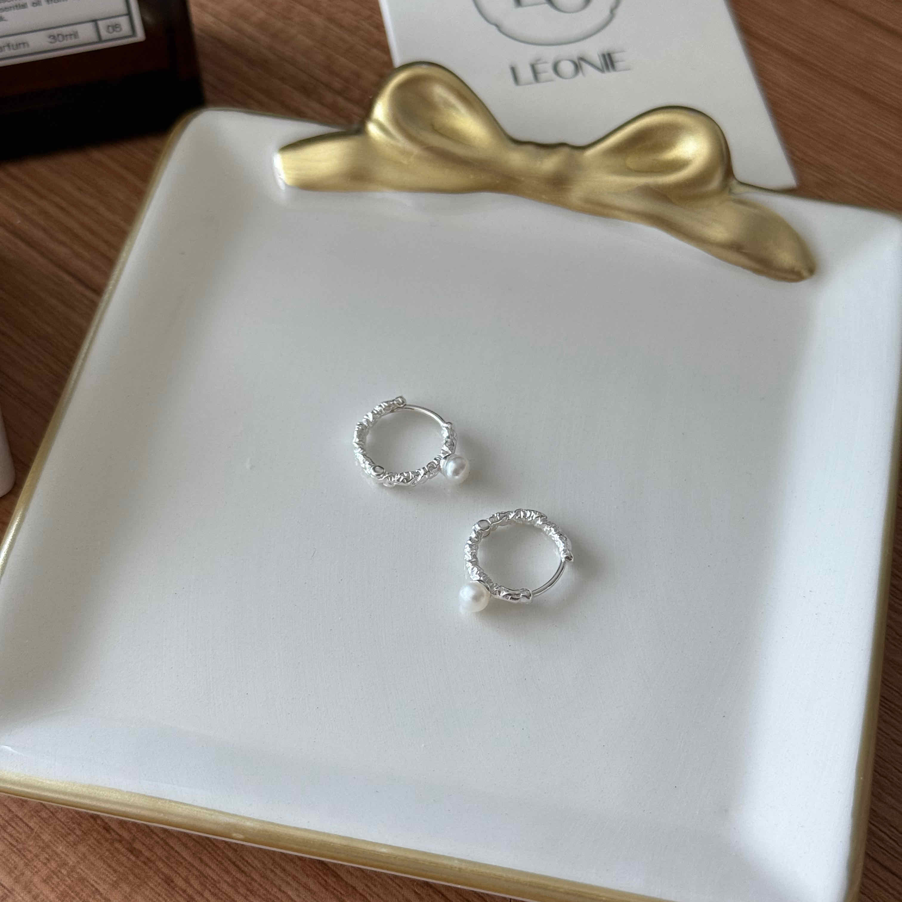 🇰🇷925 silver 淡水珍珠波紋易扣耳環