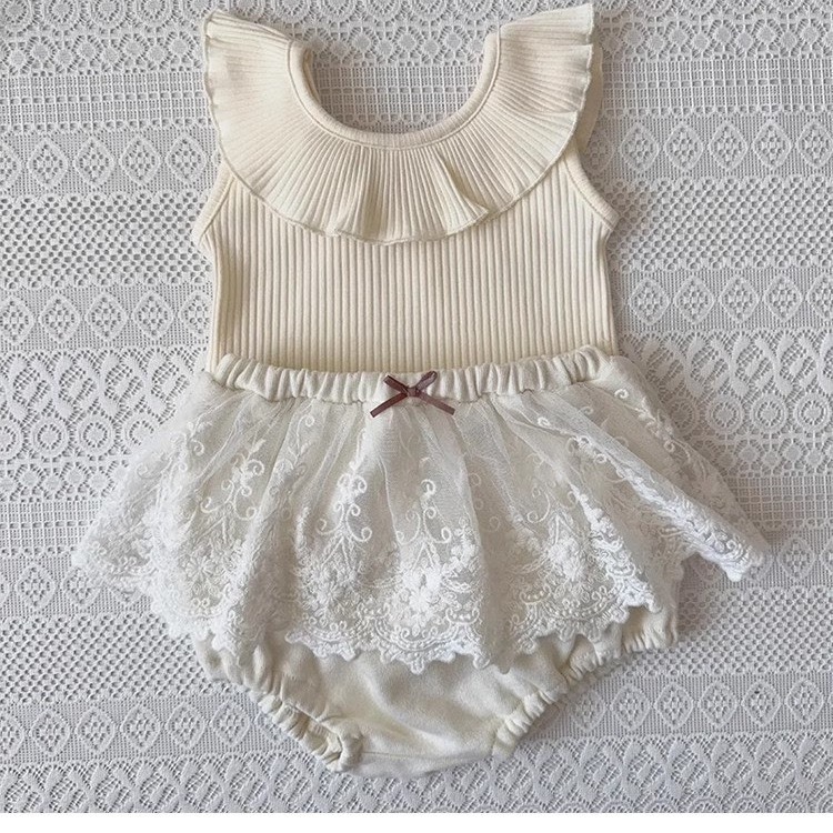 蕾絲蝴蝶結包屁褲