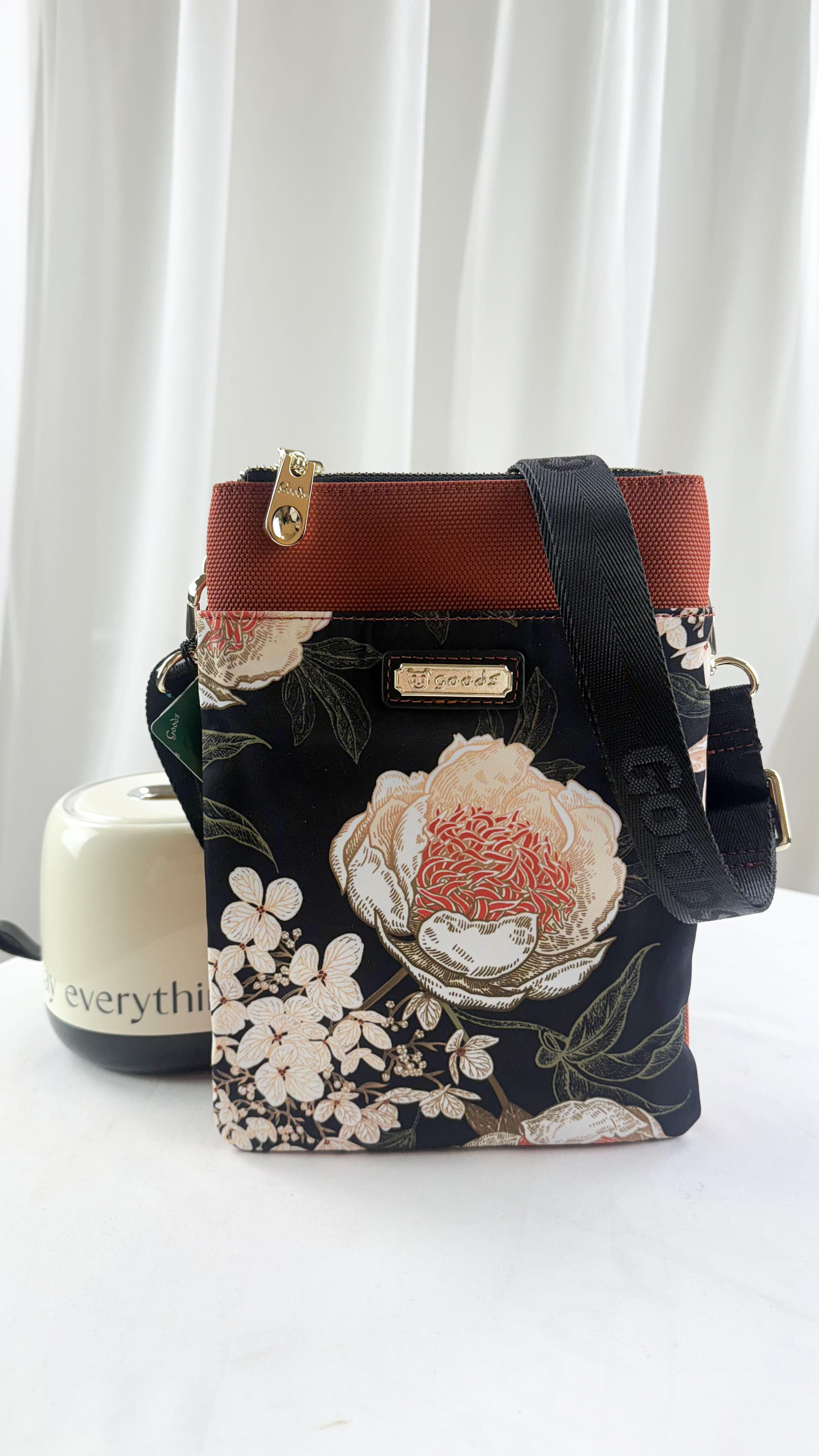 GOODS 橘花朵拼色雙層手機側背包 #2505-1