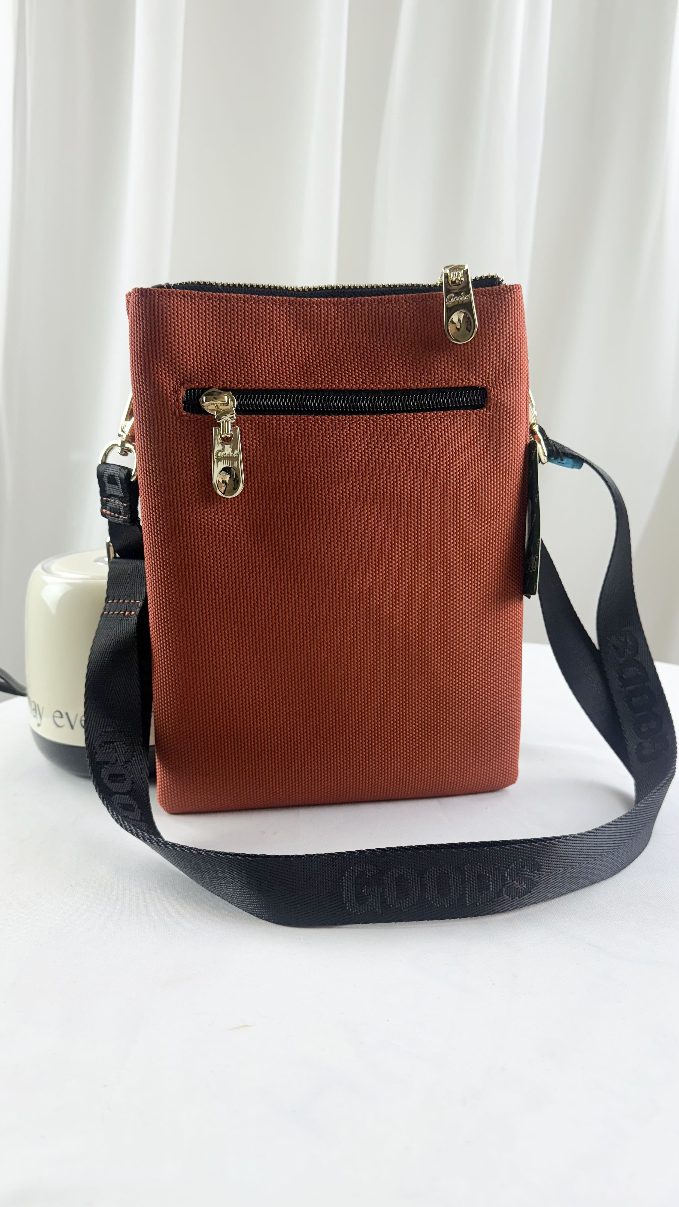 GOODS 橘花朵拼色雙層手機側背包 #2505-1