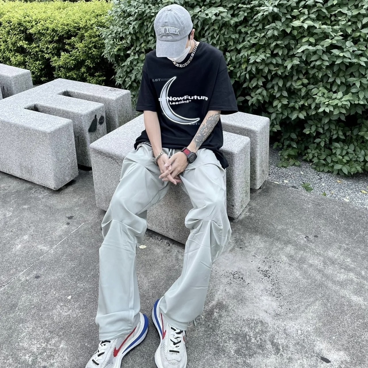 LESAINT 金屬月蝕 彎月 Logo短袖 韓國品牌