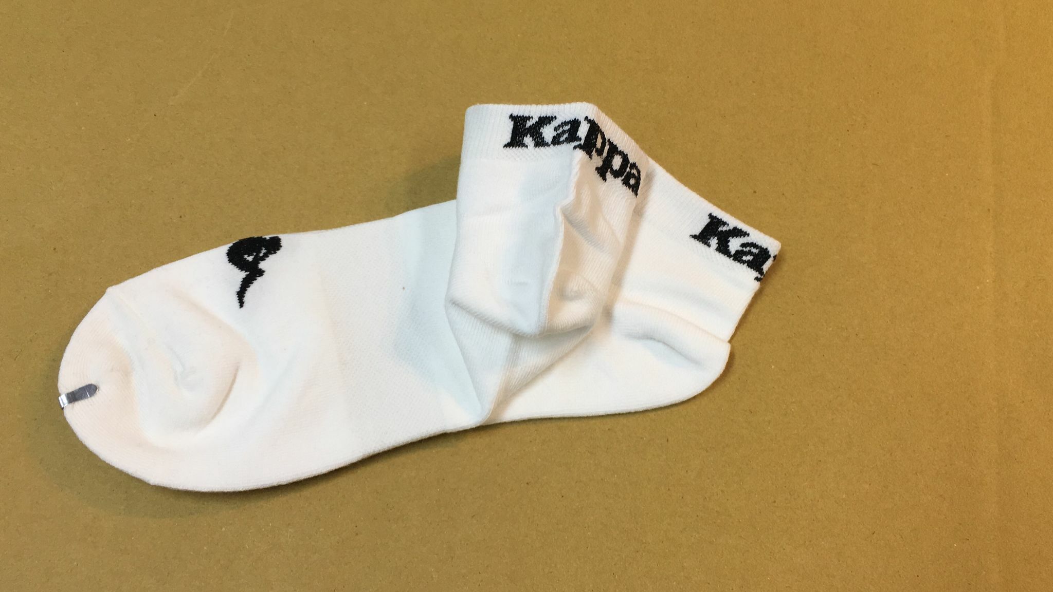 現貨 KAPPA 襪 / 一套兩對<一黑一白>(AT3 686)