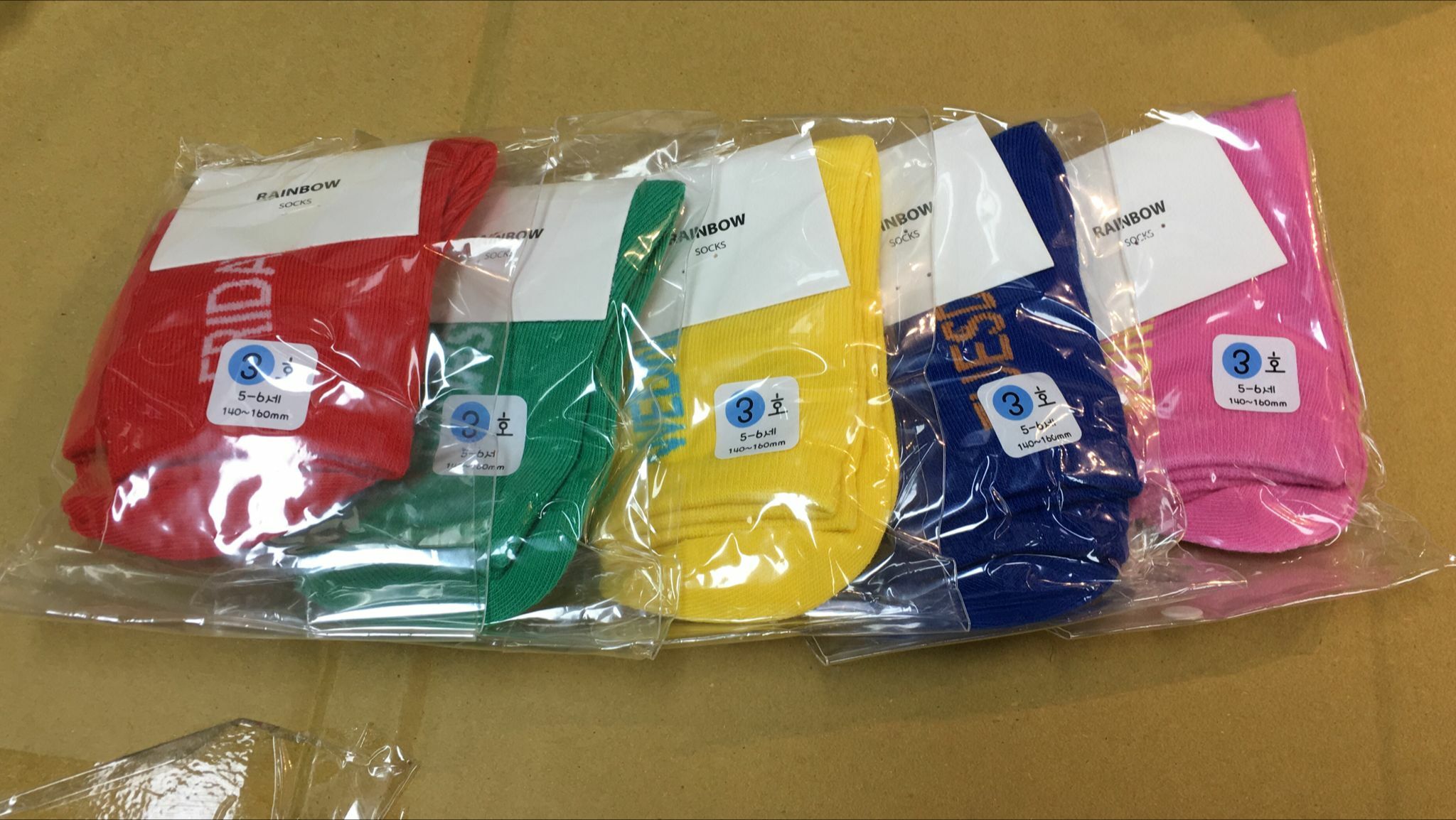 現貨 韓國RAINBOW KIDS SOCKS（清貨價貨品，不設退換） (AT3 688)