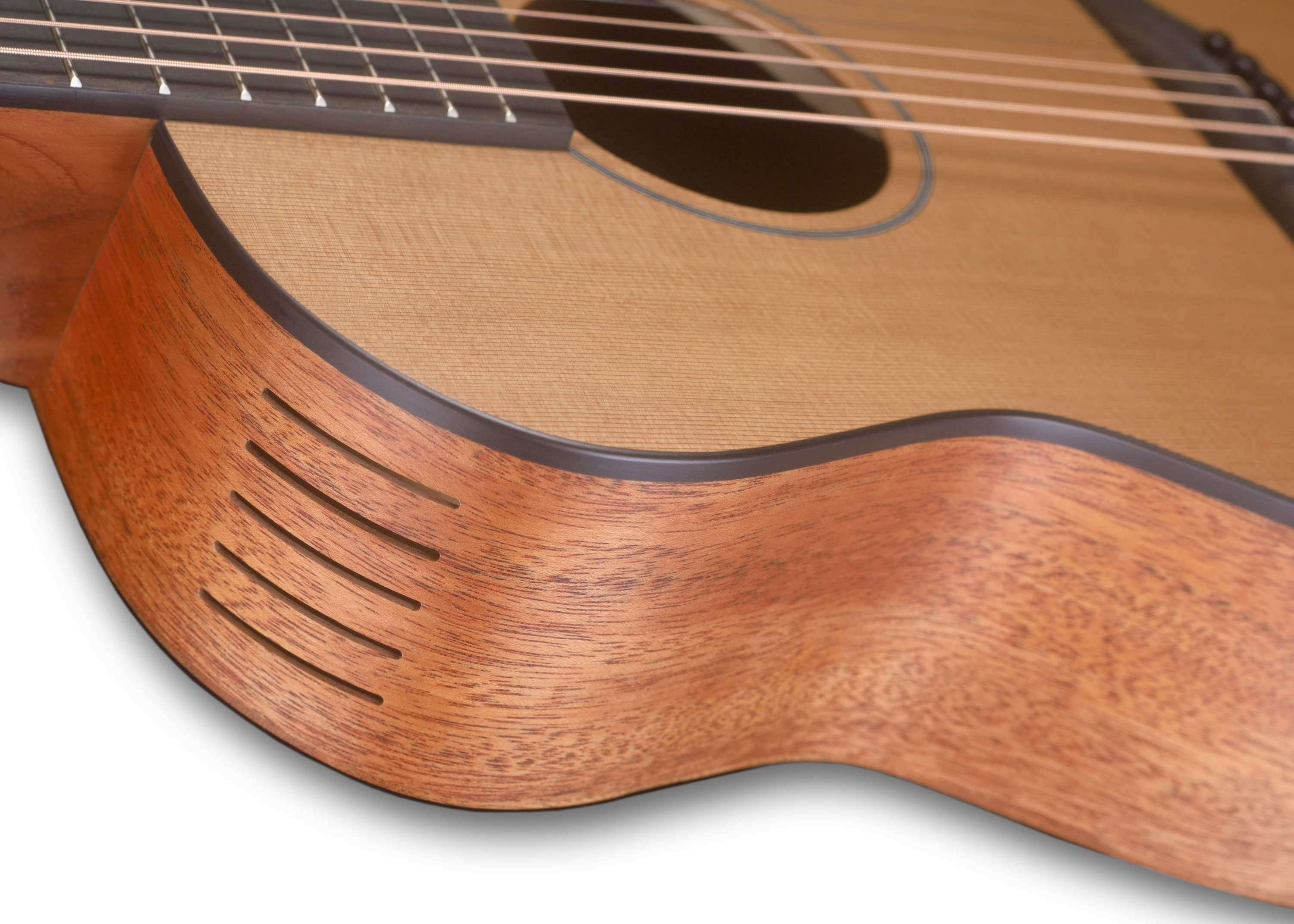 Furch - Pioneer CM 35吋全實木吉他 旅行吉他 音色平均細膩 手感佳 捷克製作 第 4 張圖片｜三峽吉他 / Bass