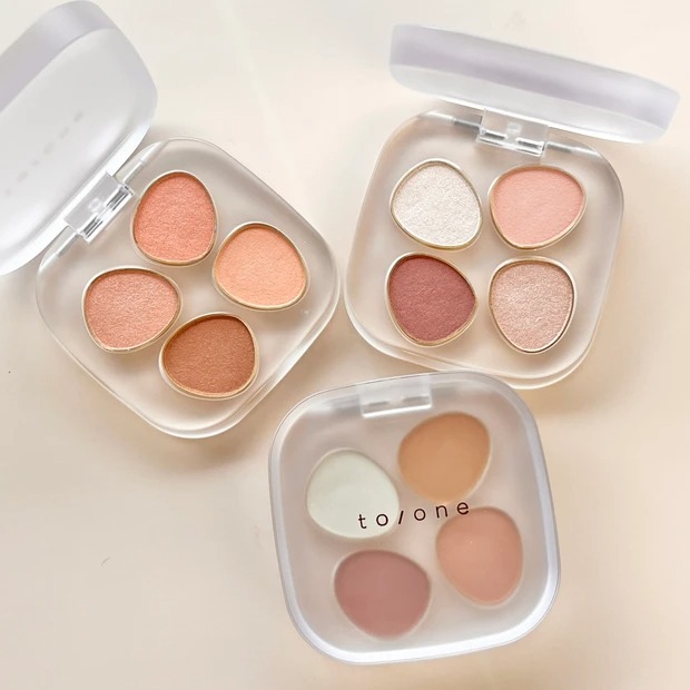 日本1月連線 | to/one 四色眼影盤