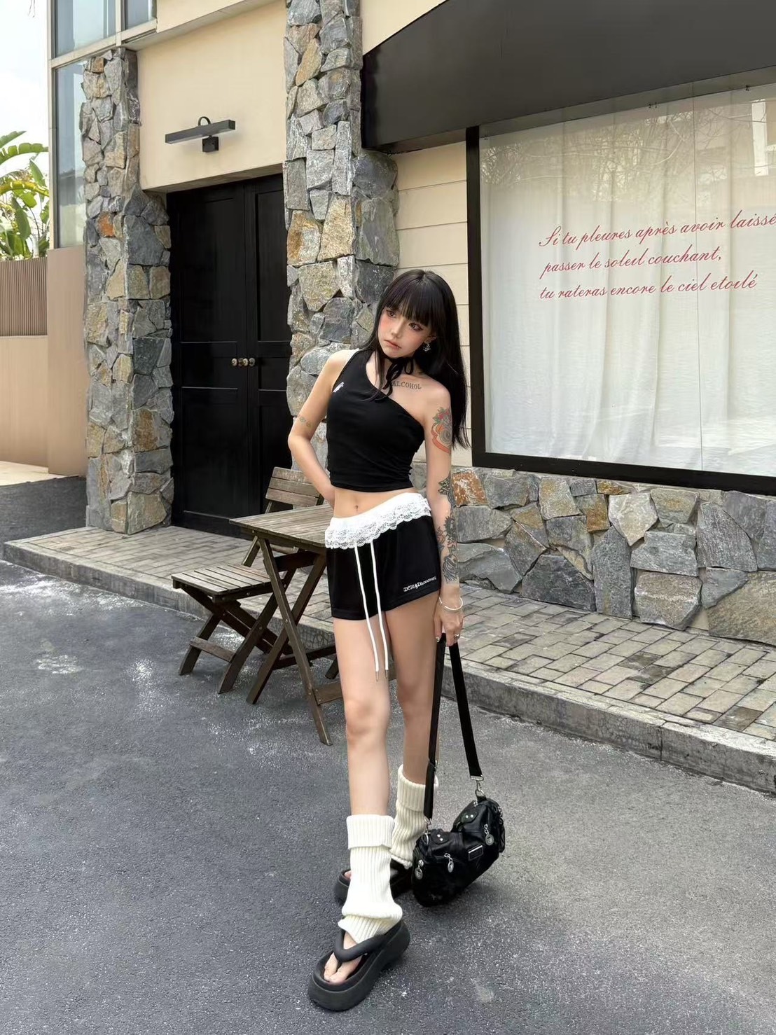 (GOAL) DCM 蕾絲 短褲 翹臀熱褲