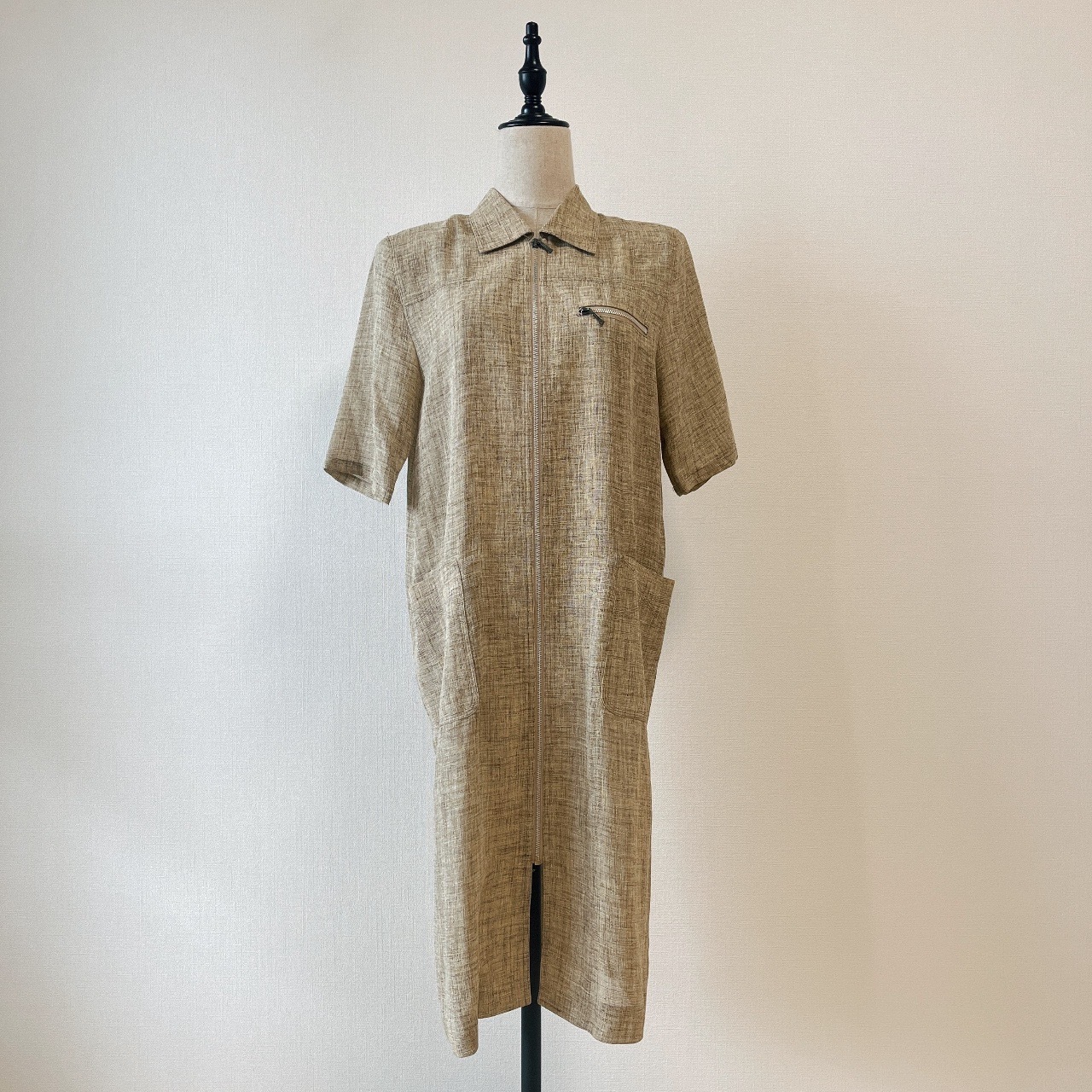 卡其色紋理感淨色古著連身裙