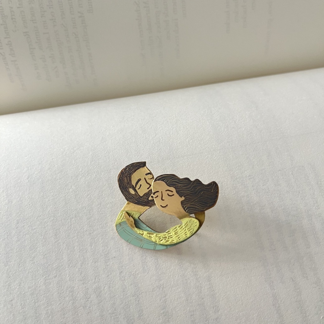 與你相擁 | 胸針