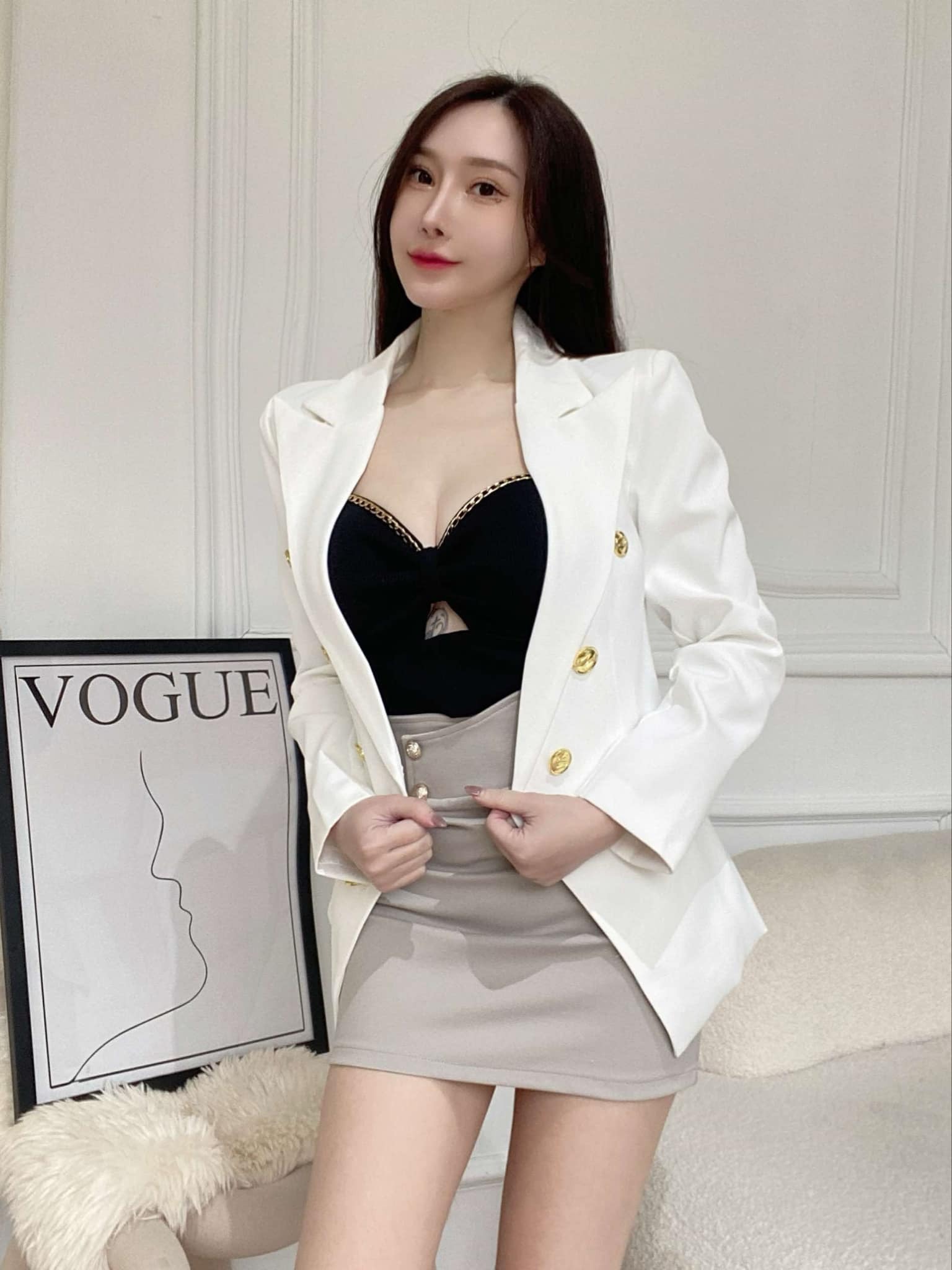 🤍金色排釦高磅長版西裝外套（白色均碼）