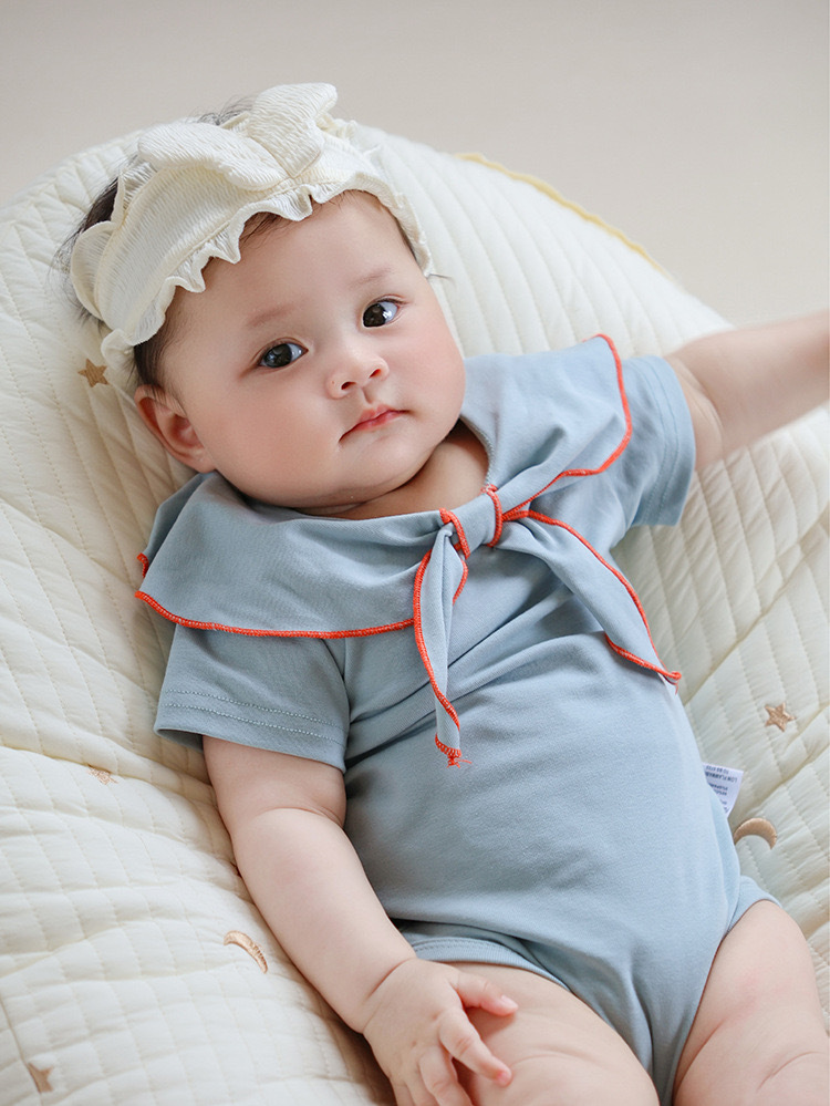嫩嬰藍領結包屁衣