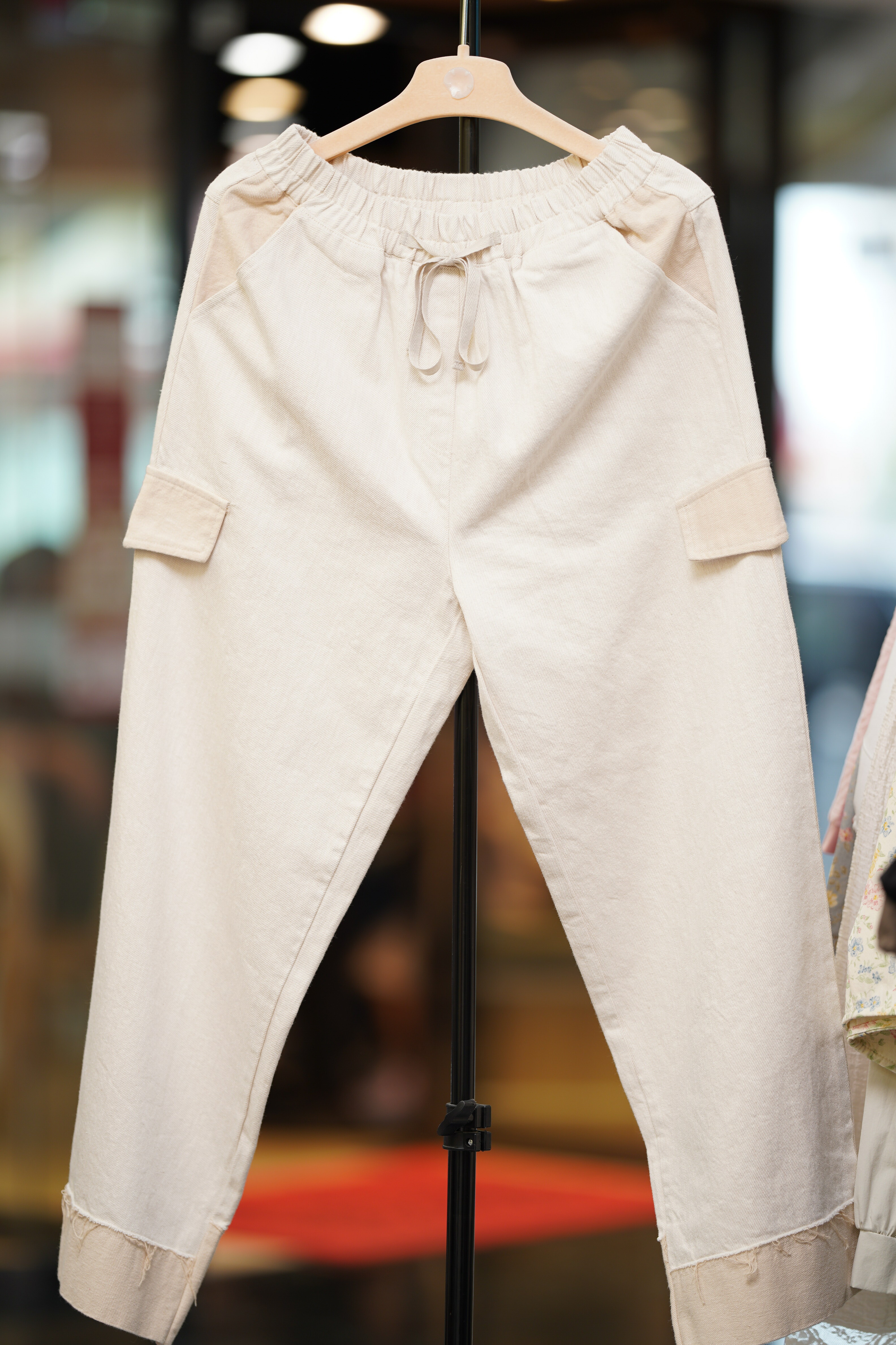 🍭限量搶搶搶💫靚料靚色薄牛料拼色悠閑褲🍒（一口價）15/3