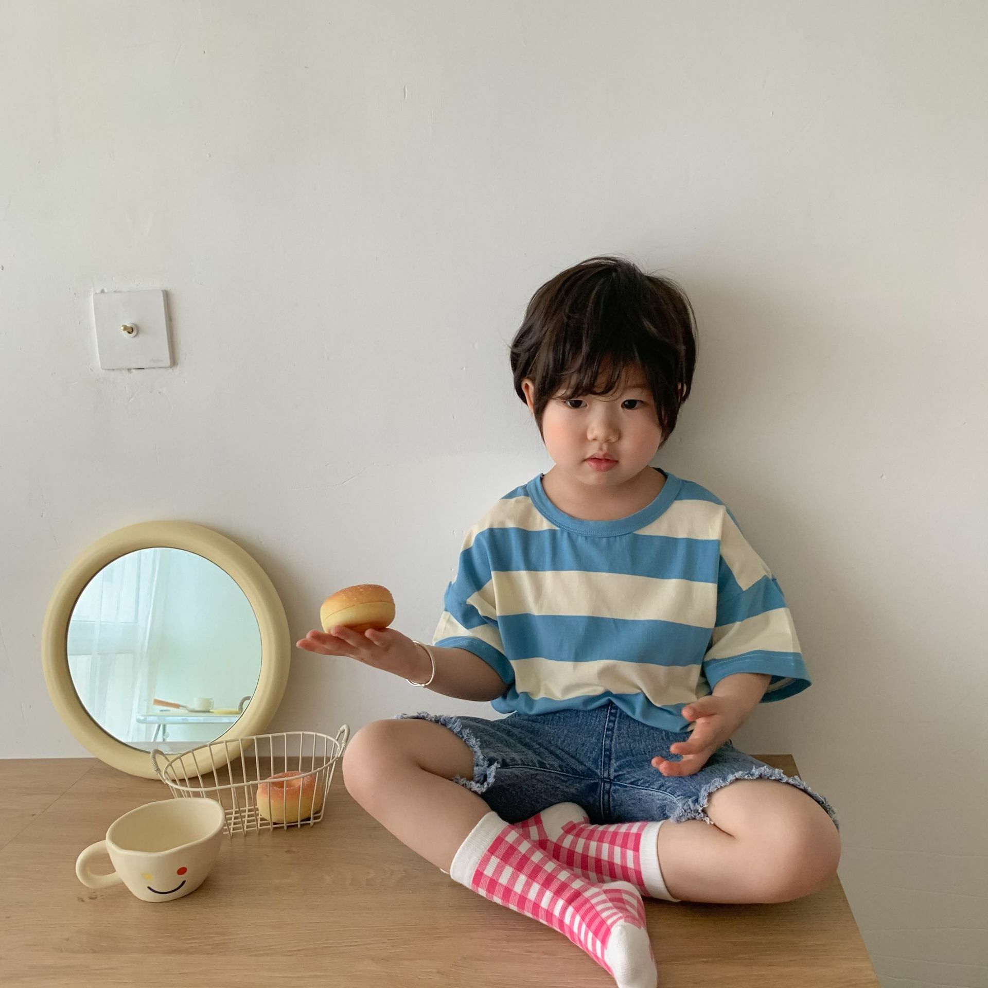 25 夏 韓版繽紛條紋上衣(兩色)