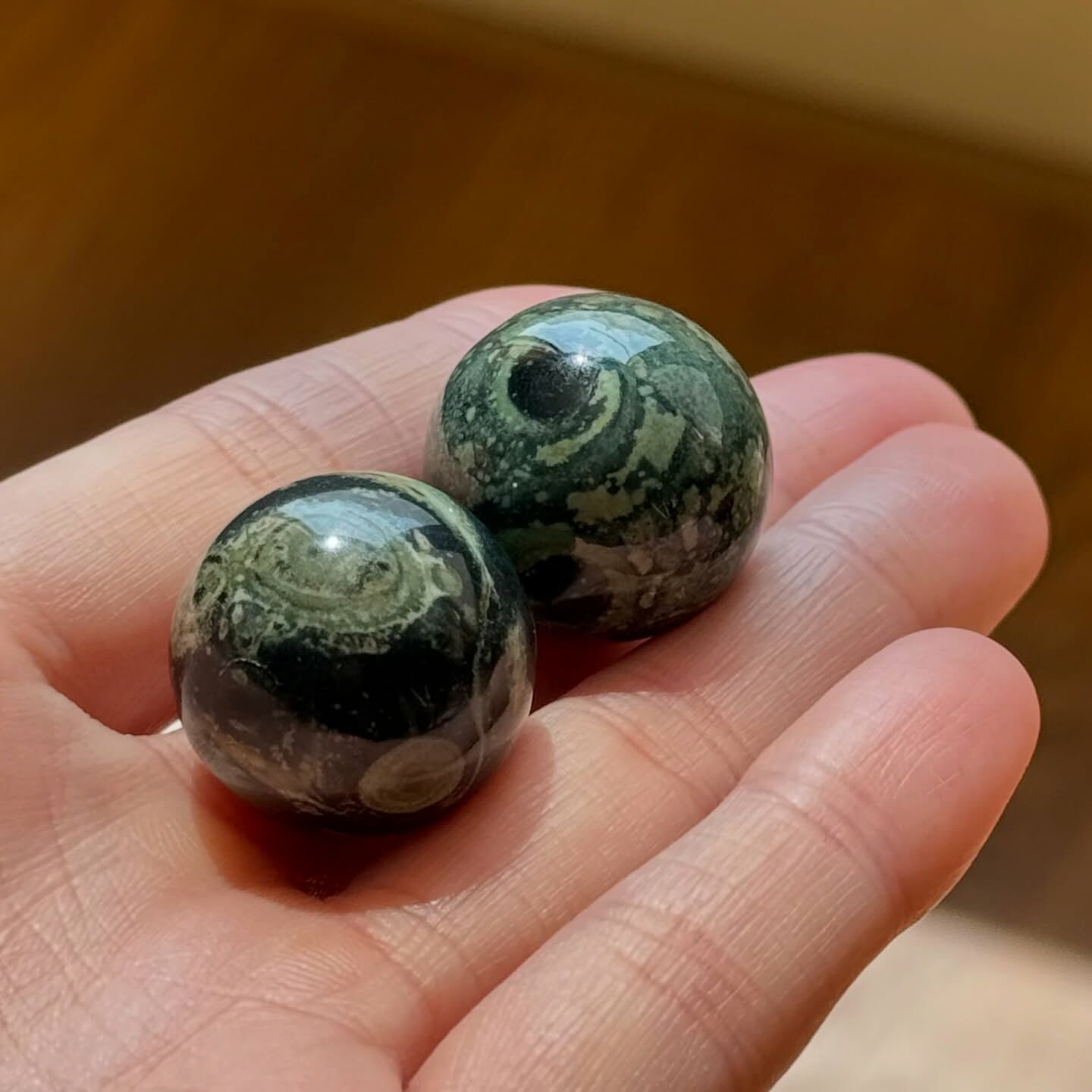 [原石] 剛巴巴碧玉 水晶小球