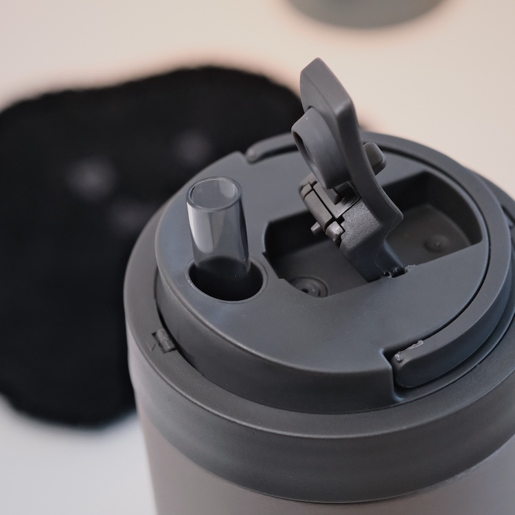 飄浮EMO WOKY Ti  渾圓杯 770ml