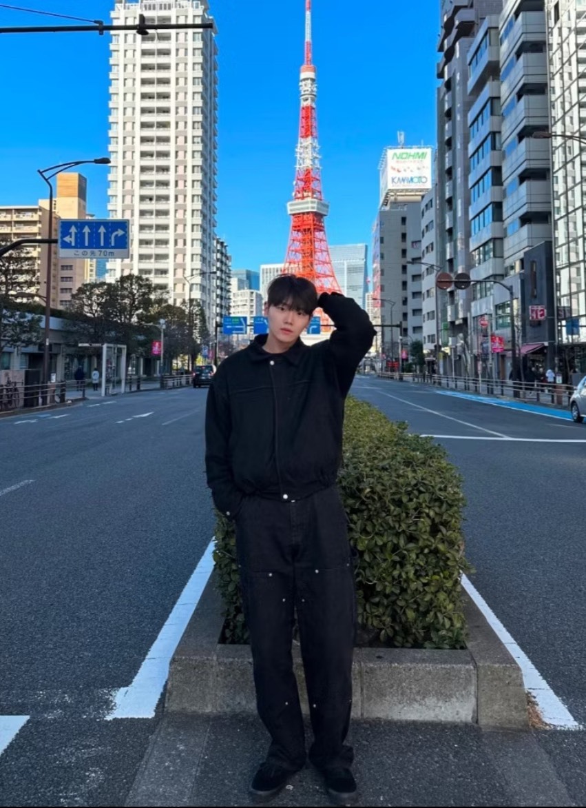 麂皮反車線短版外套