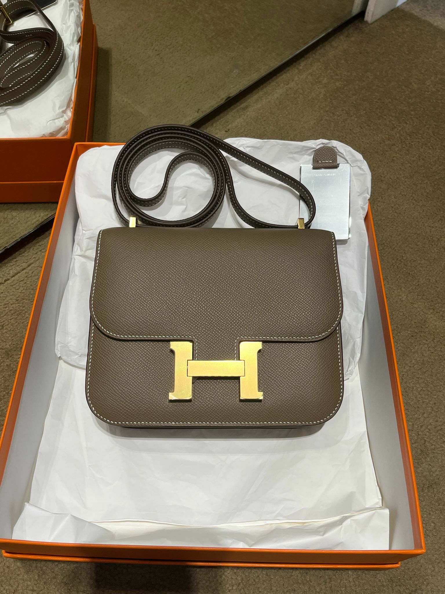 Constance mini mirror 18 etoupe cc epsom B （二手 98%new）