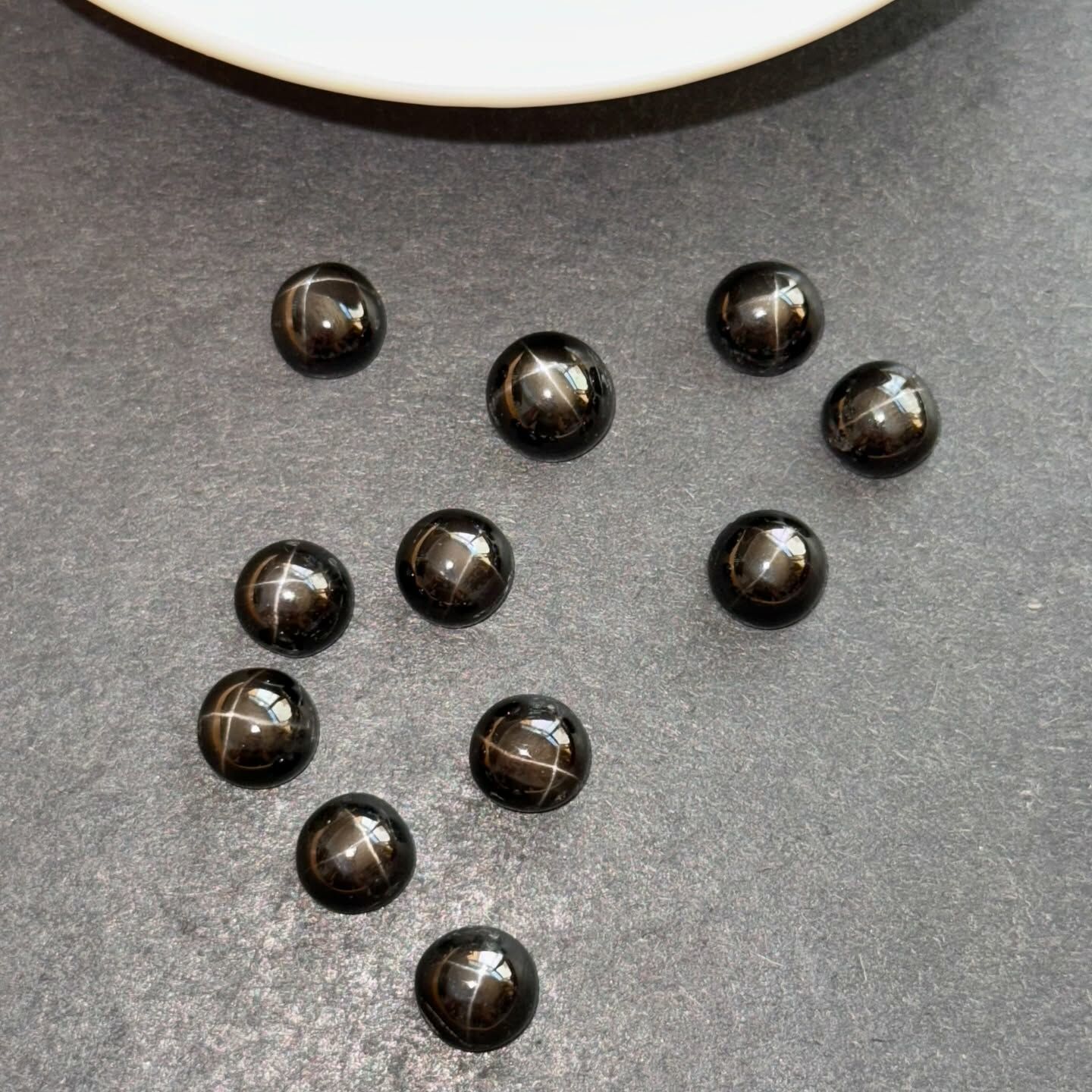 [原石] 印度透輝石 / 十字星石 水晶蛋面