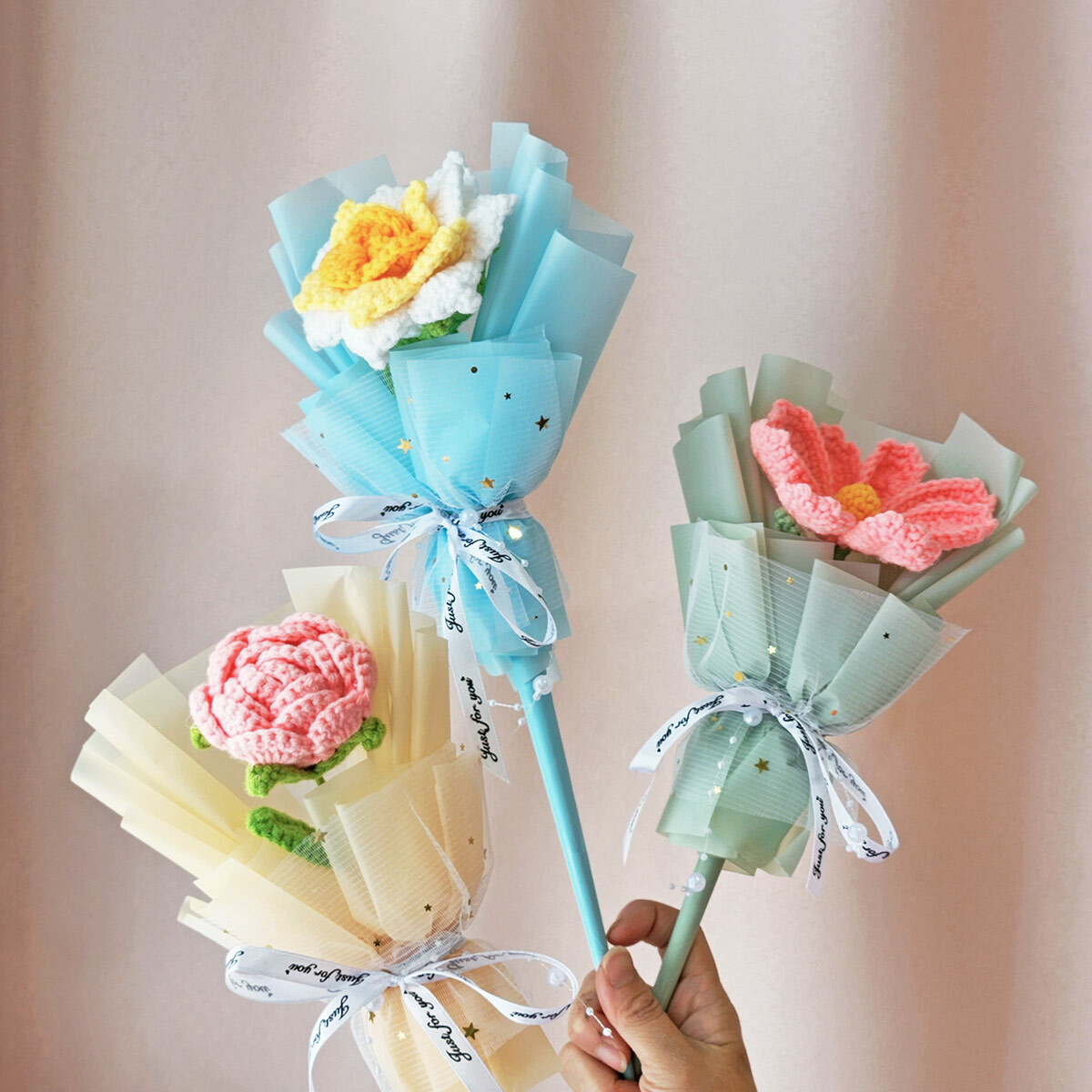 F28｜針織康乃馨花束