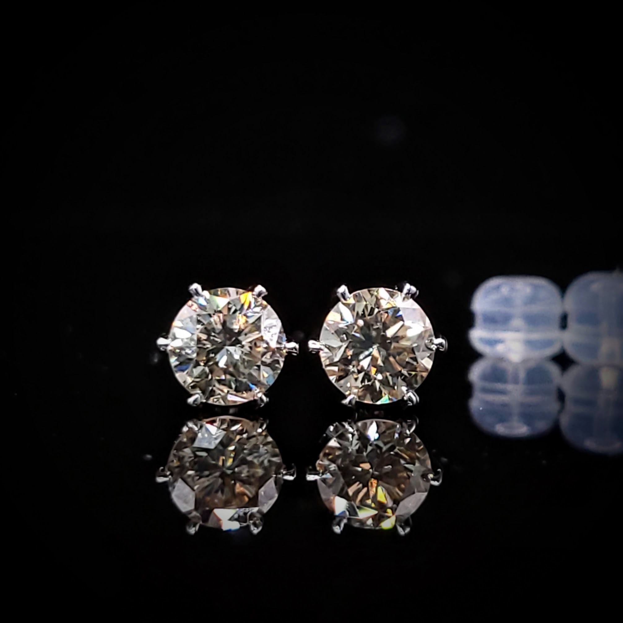 全新18K白金【主石1卡44份香檳色鑽石】耳環