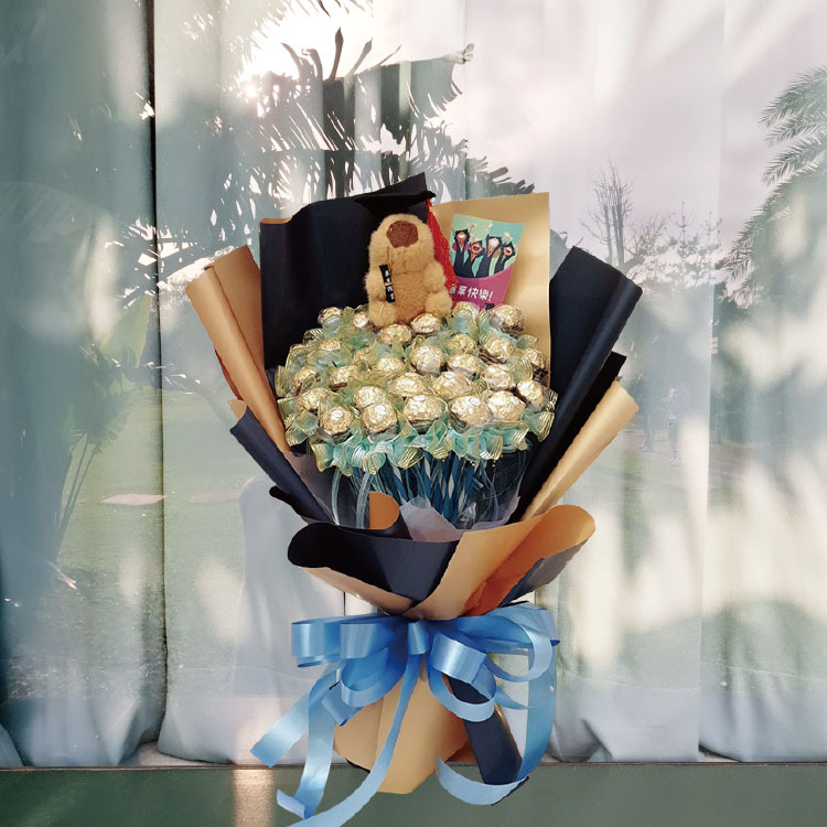 水豚卡比巴拉金莎花束,皮卡巴拉水豚豬花束,皮卡巴拉畢業花束