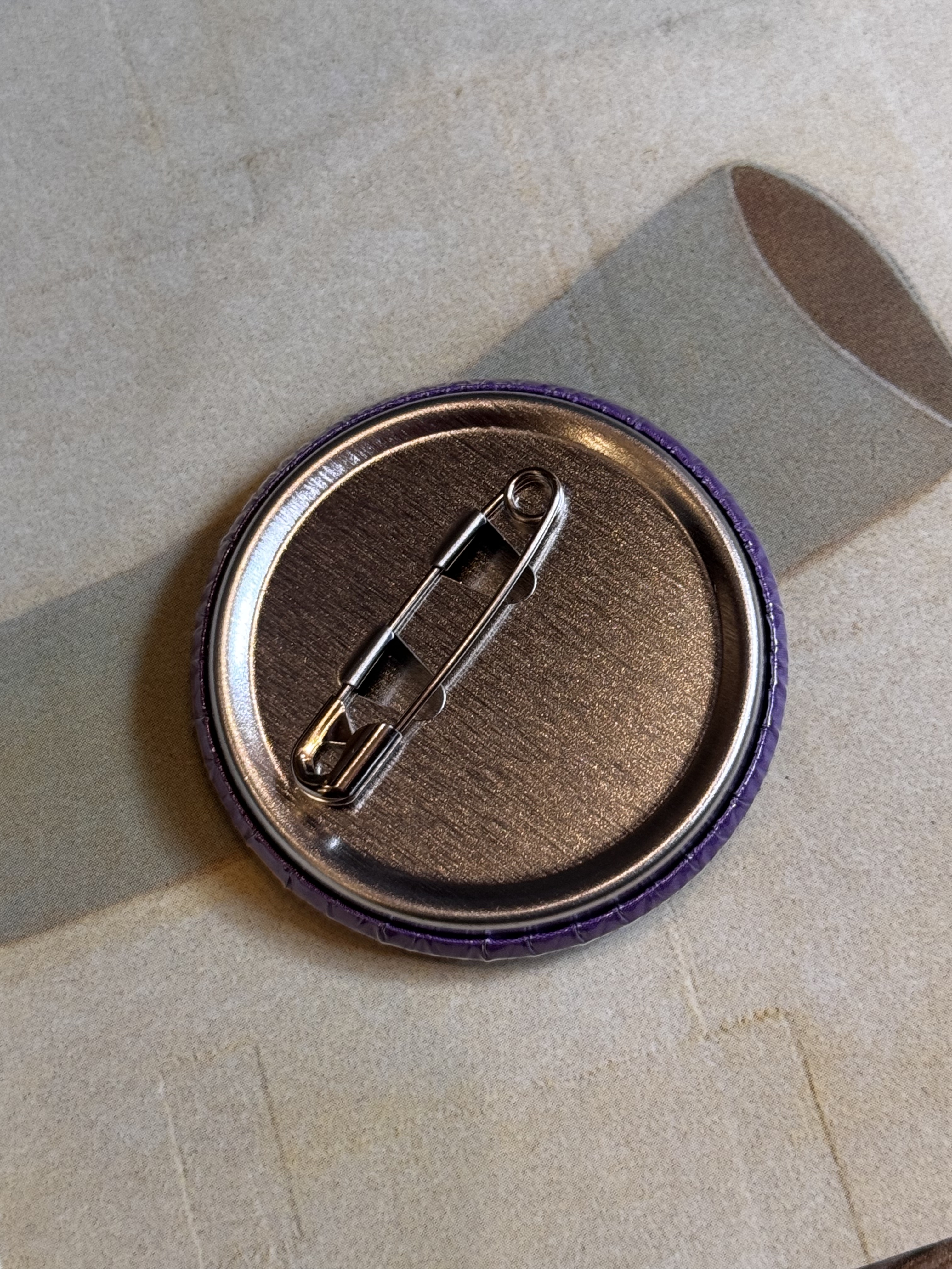 奈良美智 金屬徽章別針