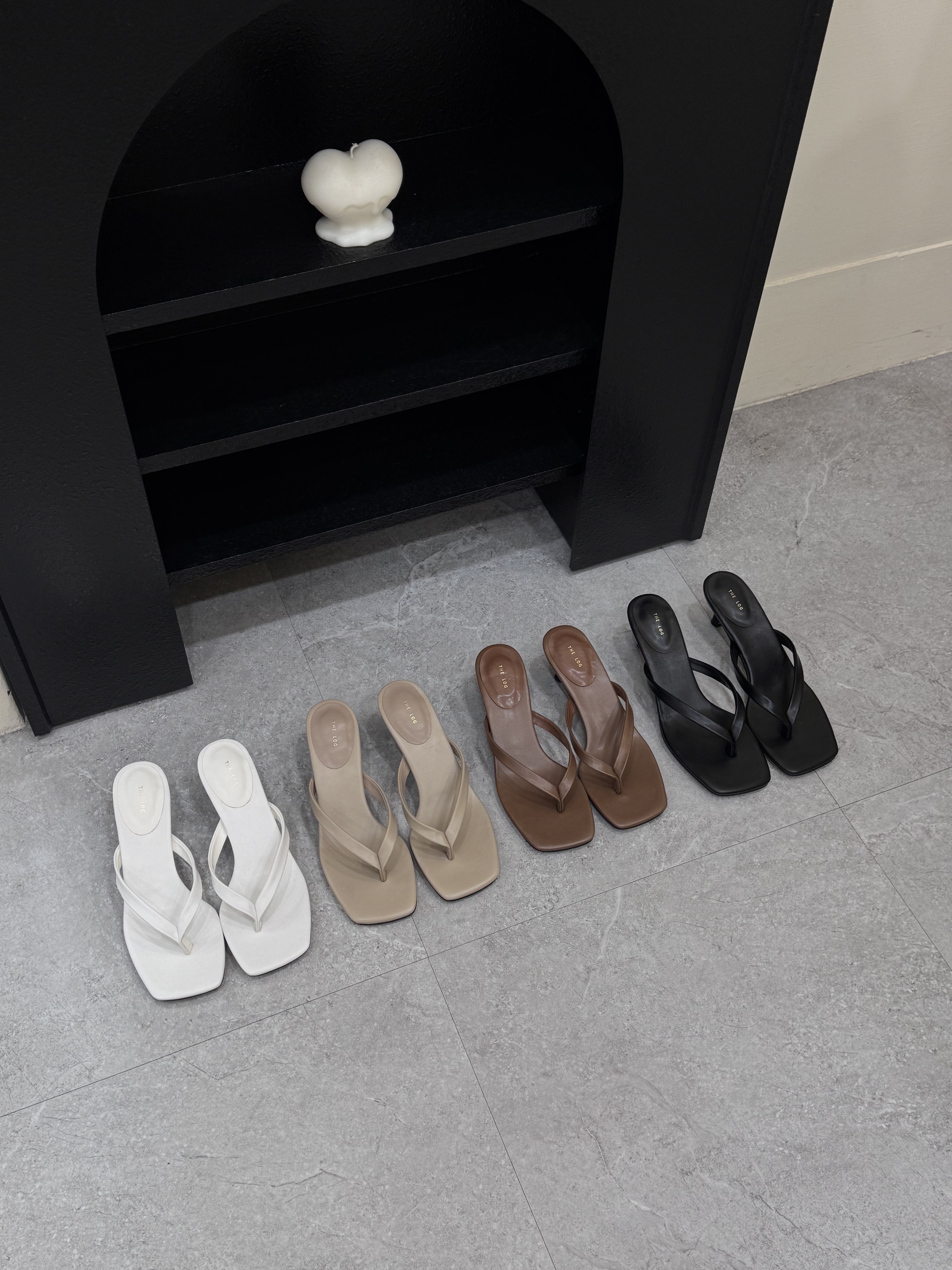 簡約夾腳跟鞋（版型偏小建議大半號）（4cm)