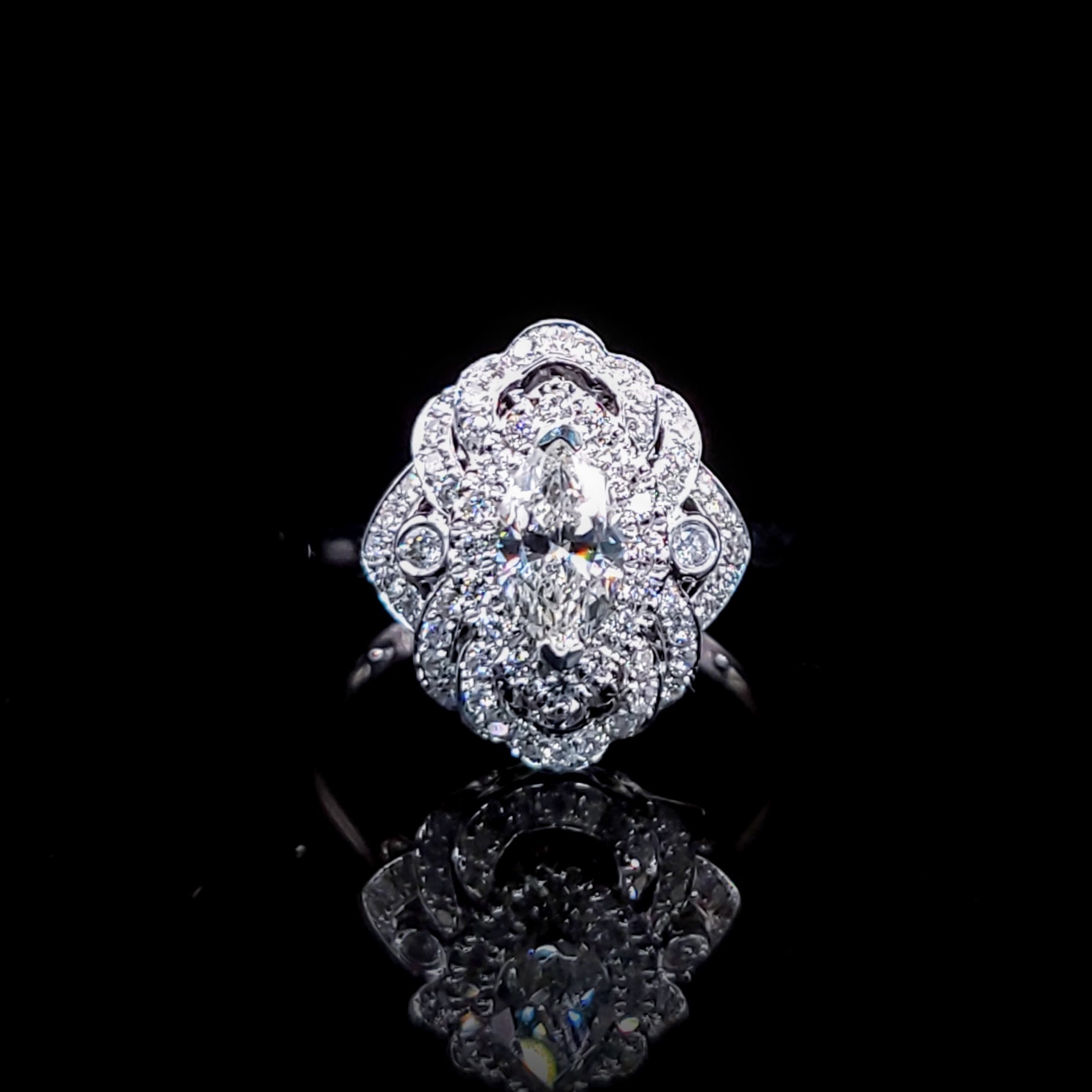 18K White Gold 0.92ct Marquise Cut Diamond Ring