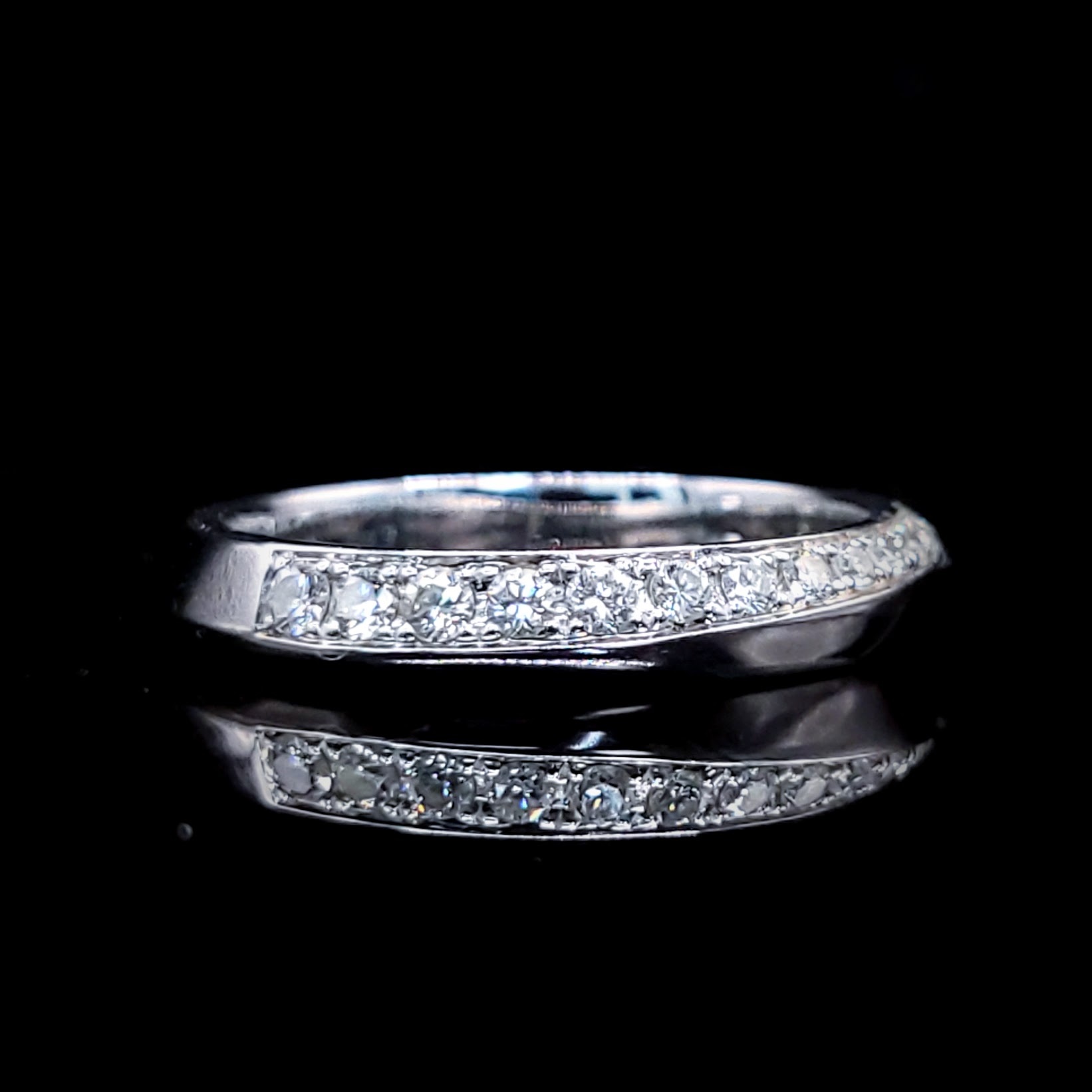 18K White Gold 0.28ct Diamond Ring