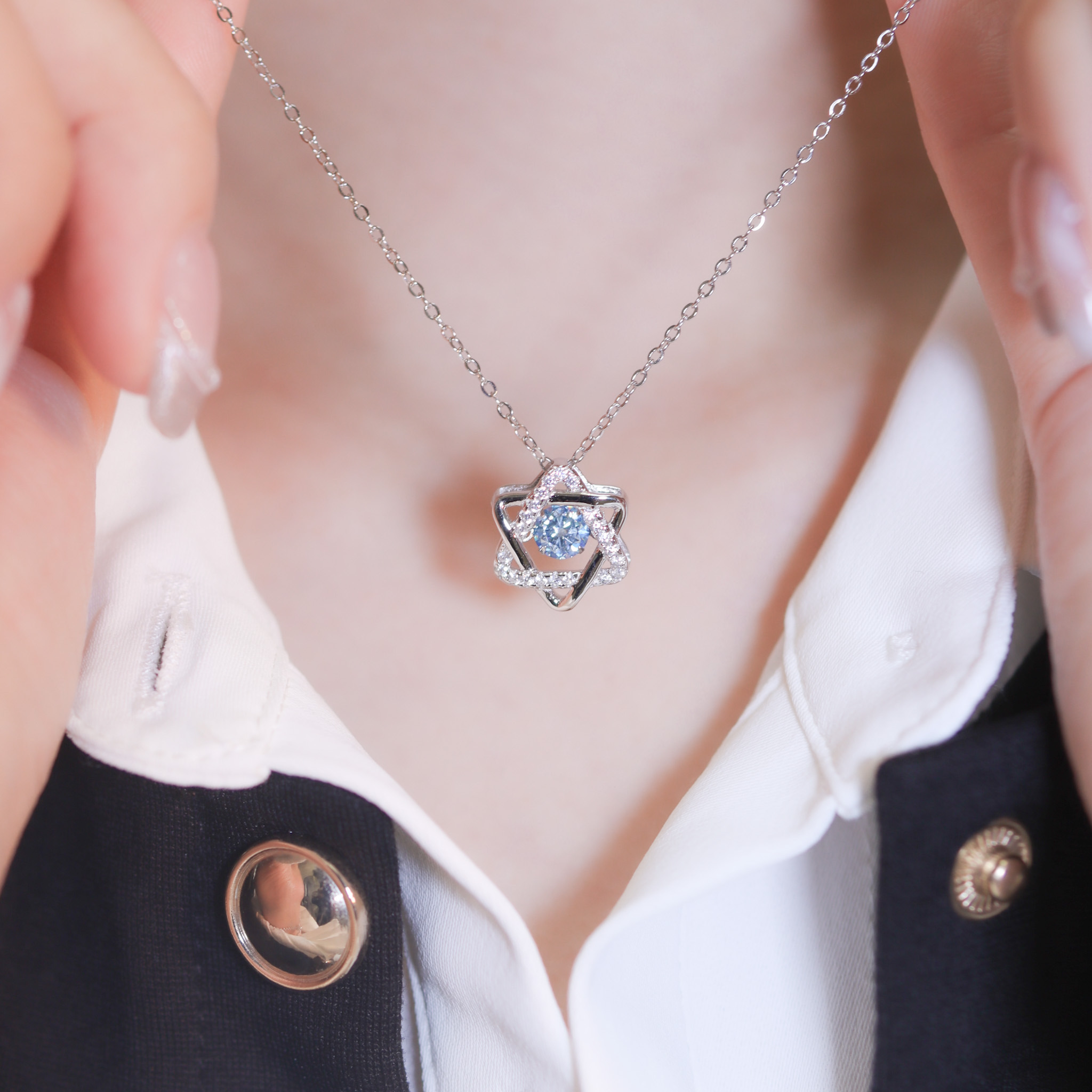 | 925純銀・ 莫桑石 | 懸浮包容你項鍊（白色/藍色） | NE1344 |