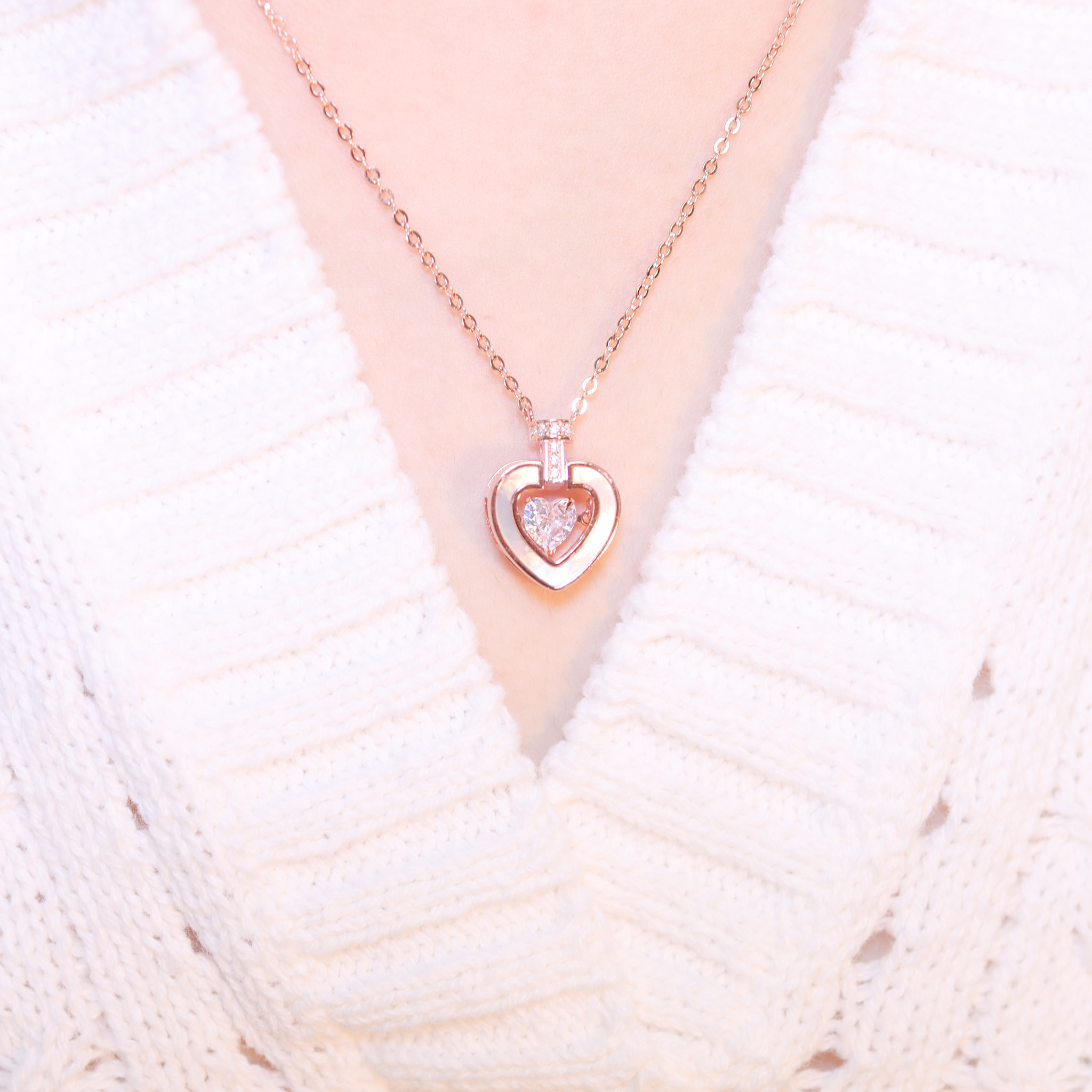 | 925純銀・厚鍍玫瑰金  | 懸浮純潔愛意項鍊 | NE1348 |