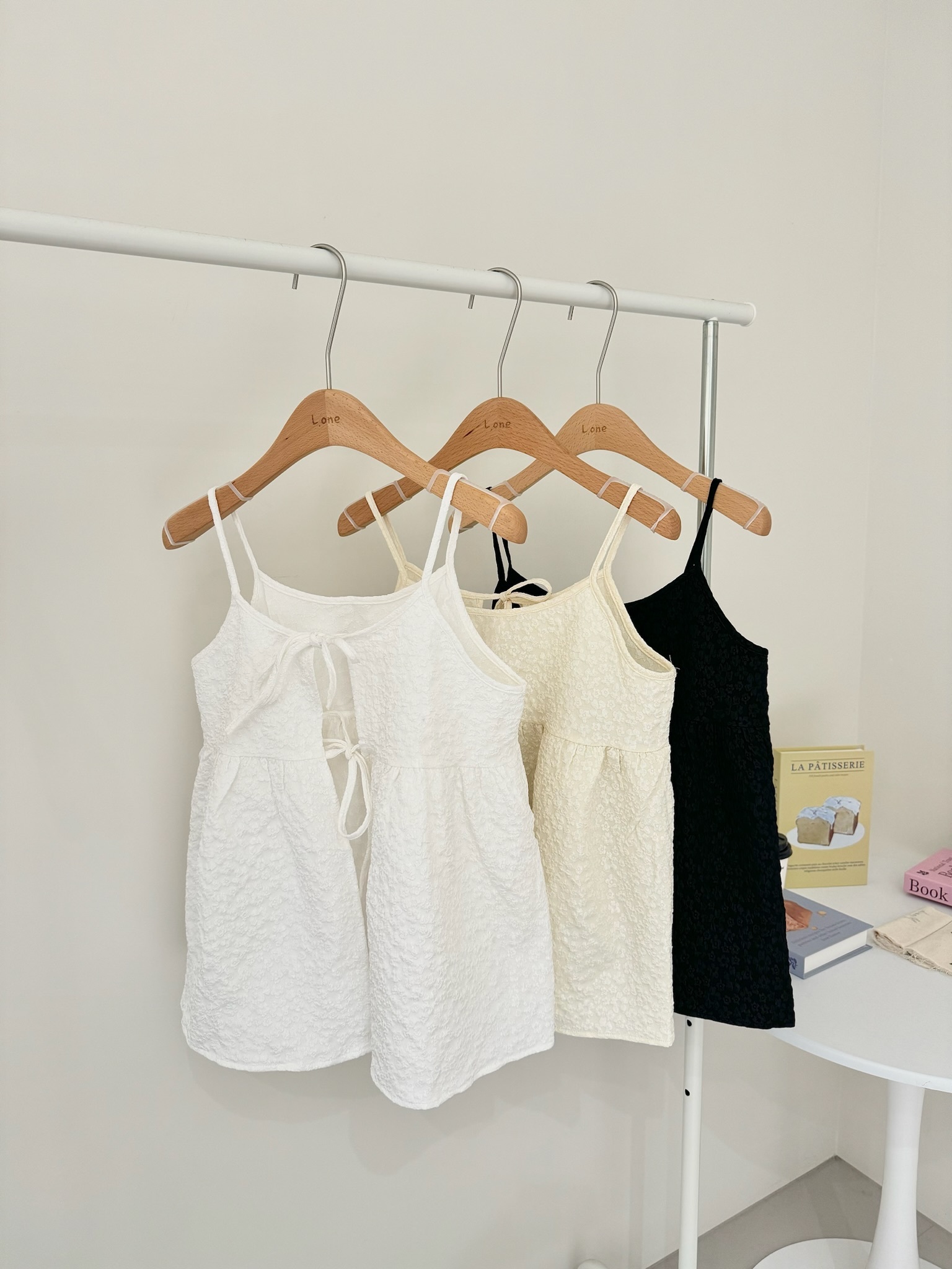 緹花雙綁帶背心