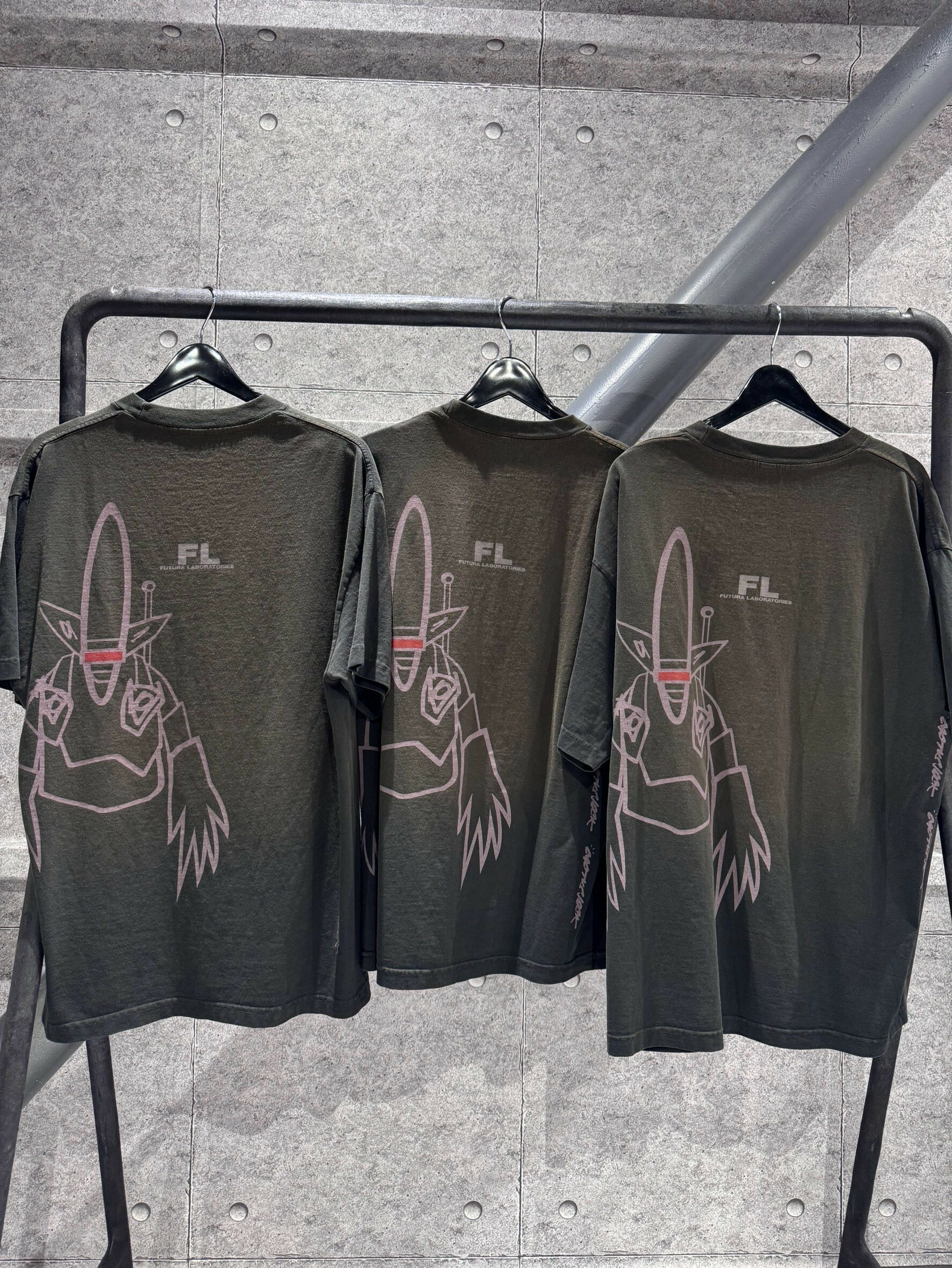 Travis Scott x FUTURA LABORATORIES 水洗圖像 短袖 T 黑色