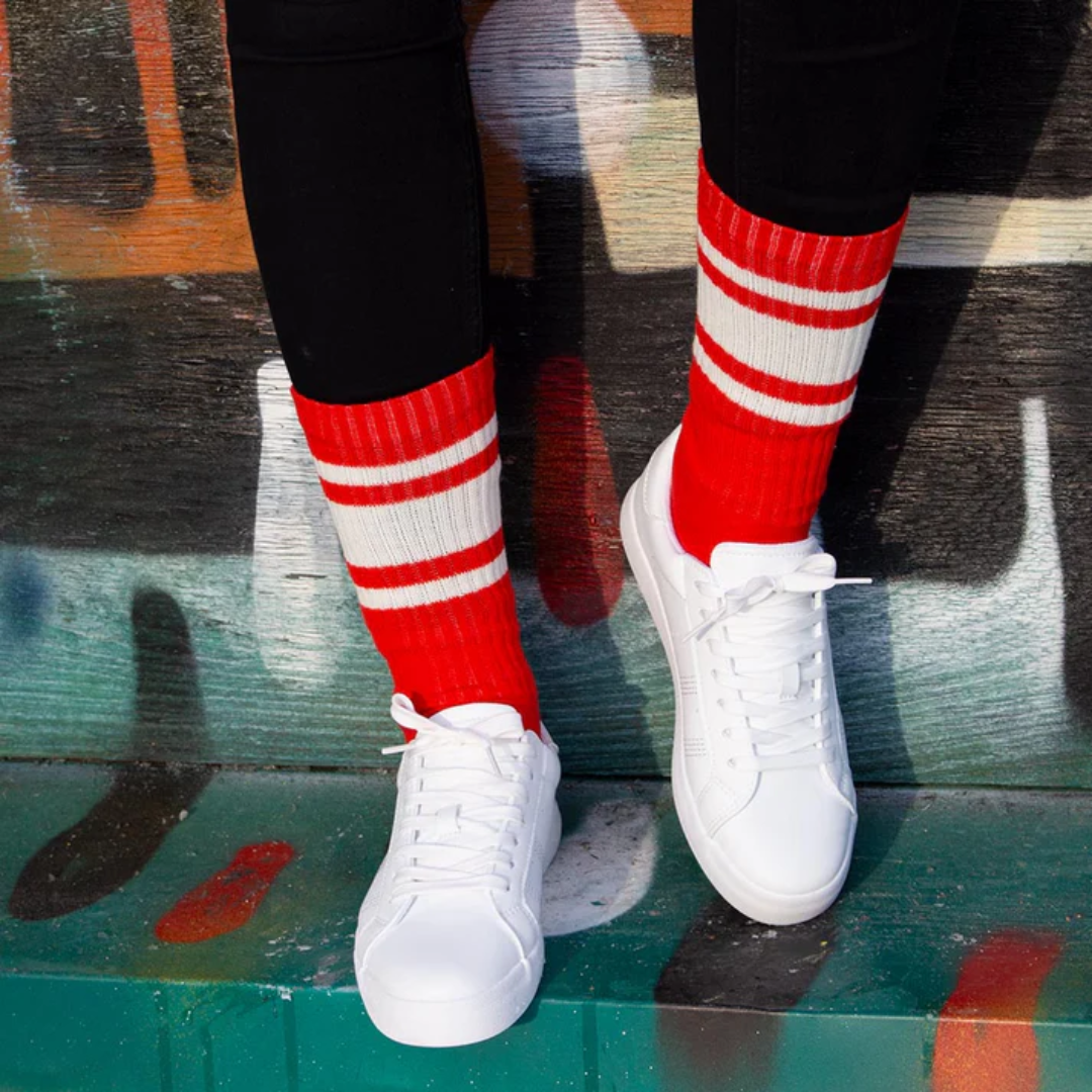 現貨【Sukkamestarit】Vlerino Sport 美麗諾羊毛薄長襪 / Red 經典紅