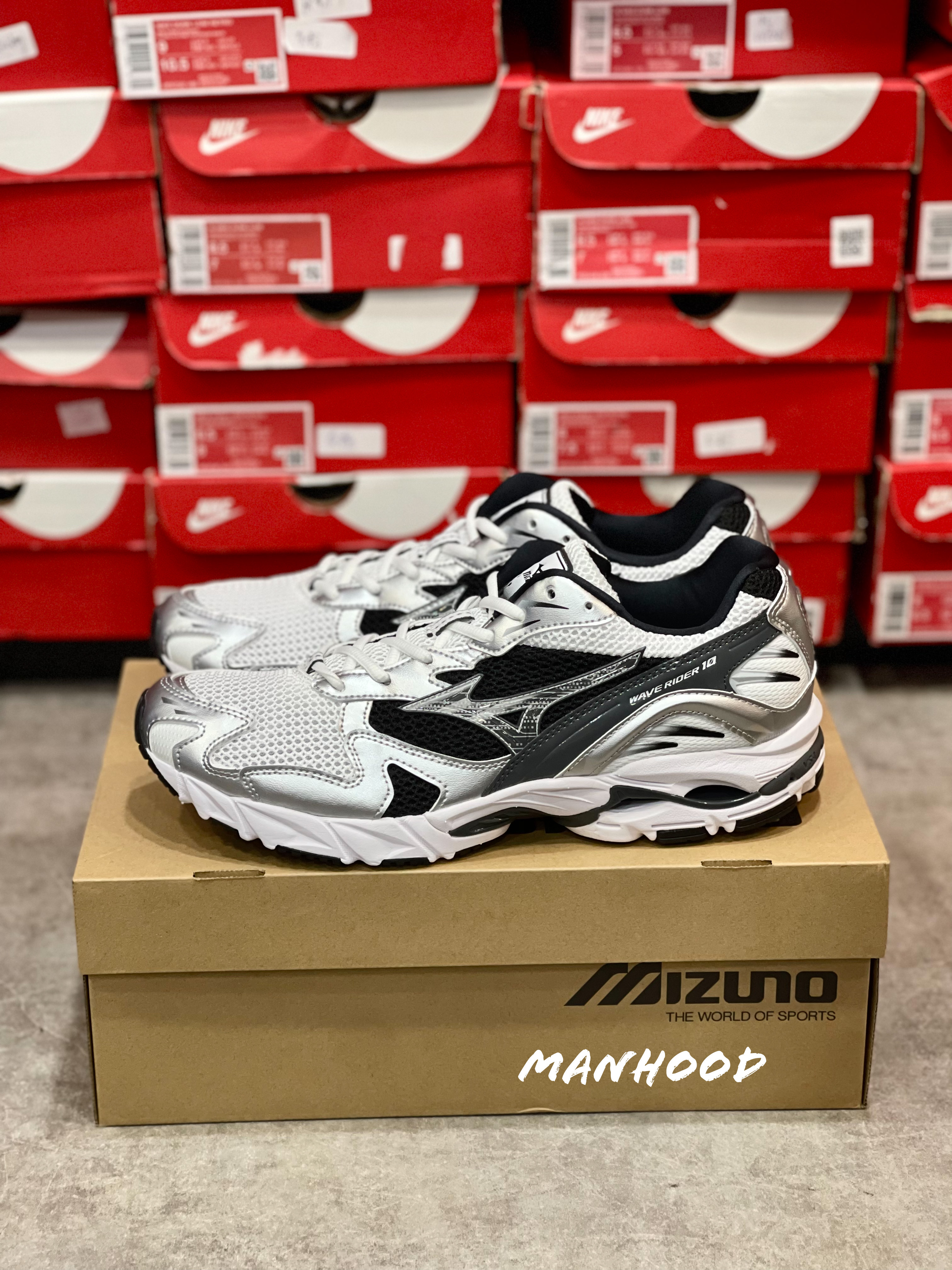 MIZUNO WAVE RIDER 10 WHITE SILVER BLACK D1GA210405