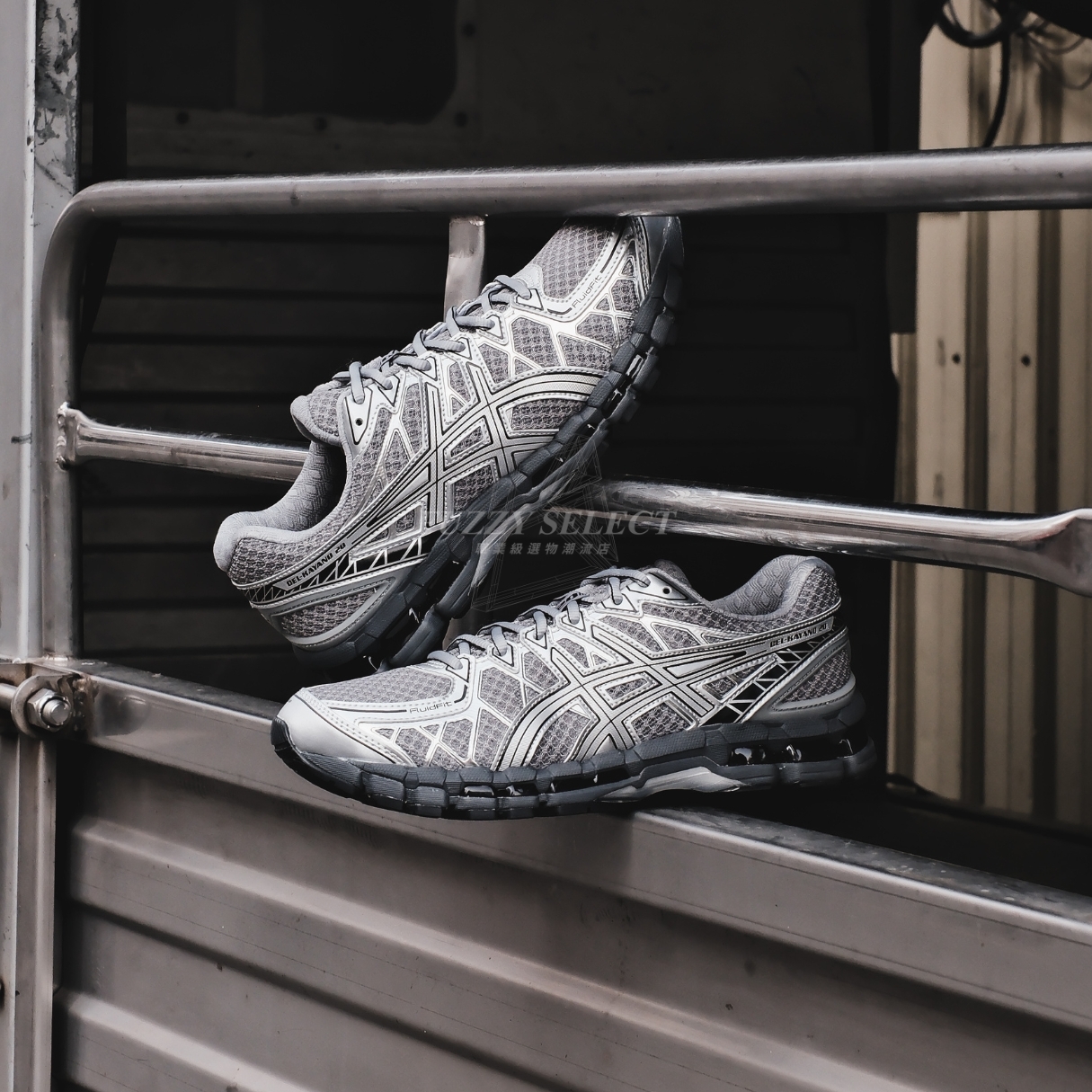 【逢甲 FUZZY】Asics 亞瑟士 GEL-KAYANO 20 礫石銀 銀灰 1203A388-020