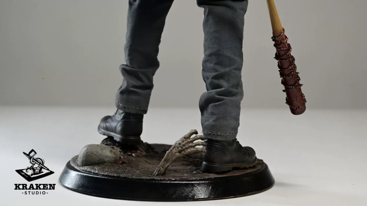 Kraken Studio 1/12 Whisperers Negan Action